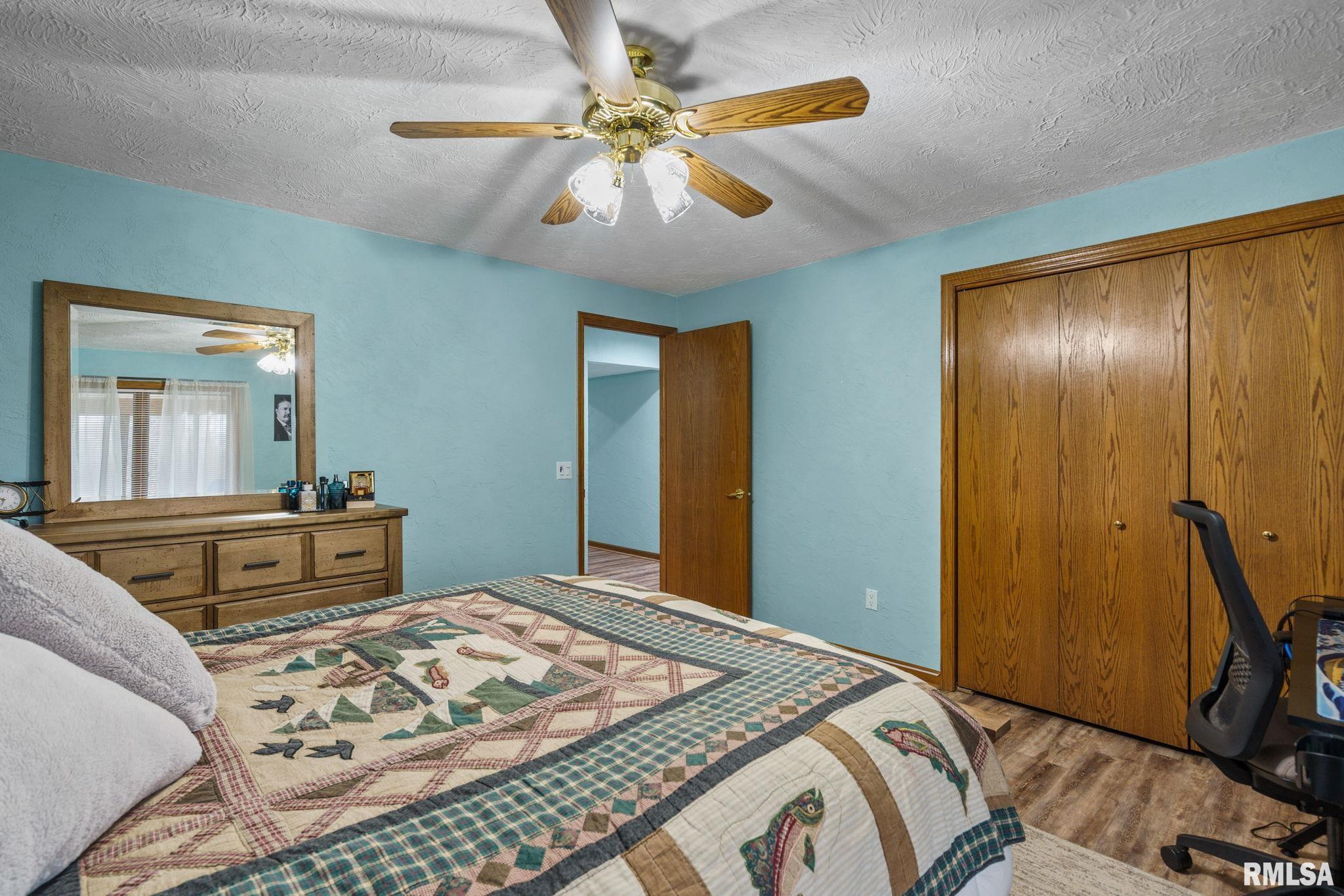2626 250th Street, De Witt, Iowa image 47