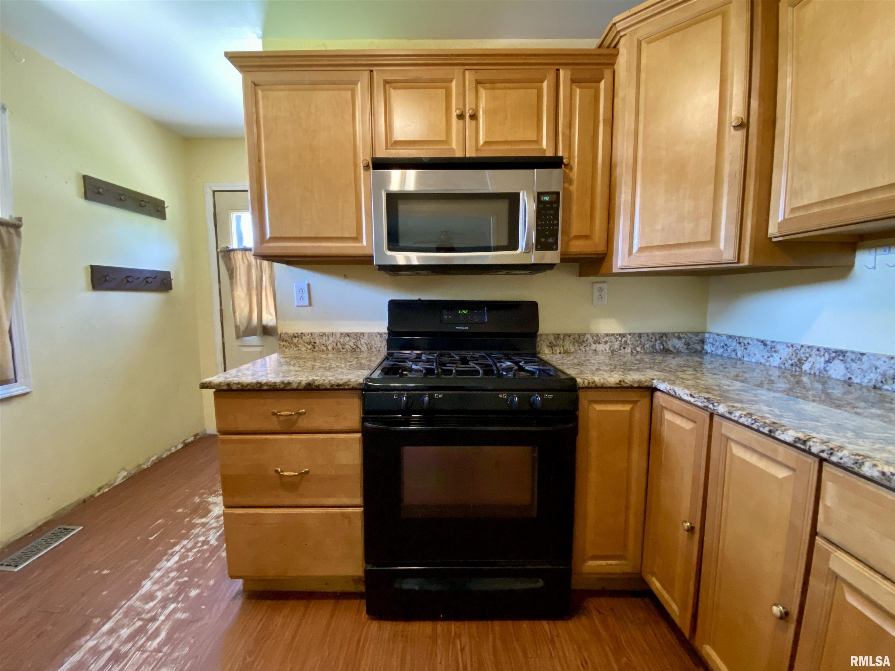 1612 Lamar Drive, Pekin, Illinois image 9