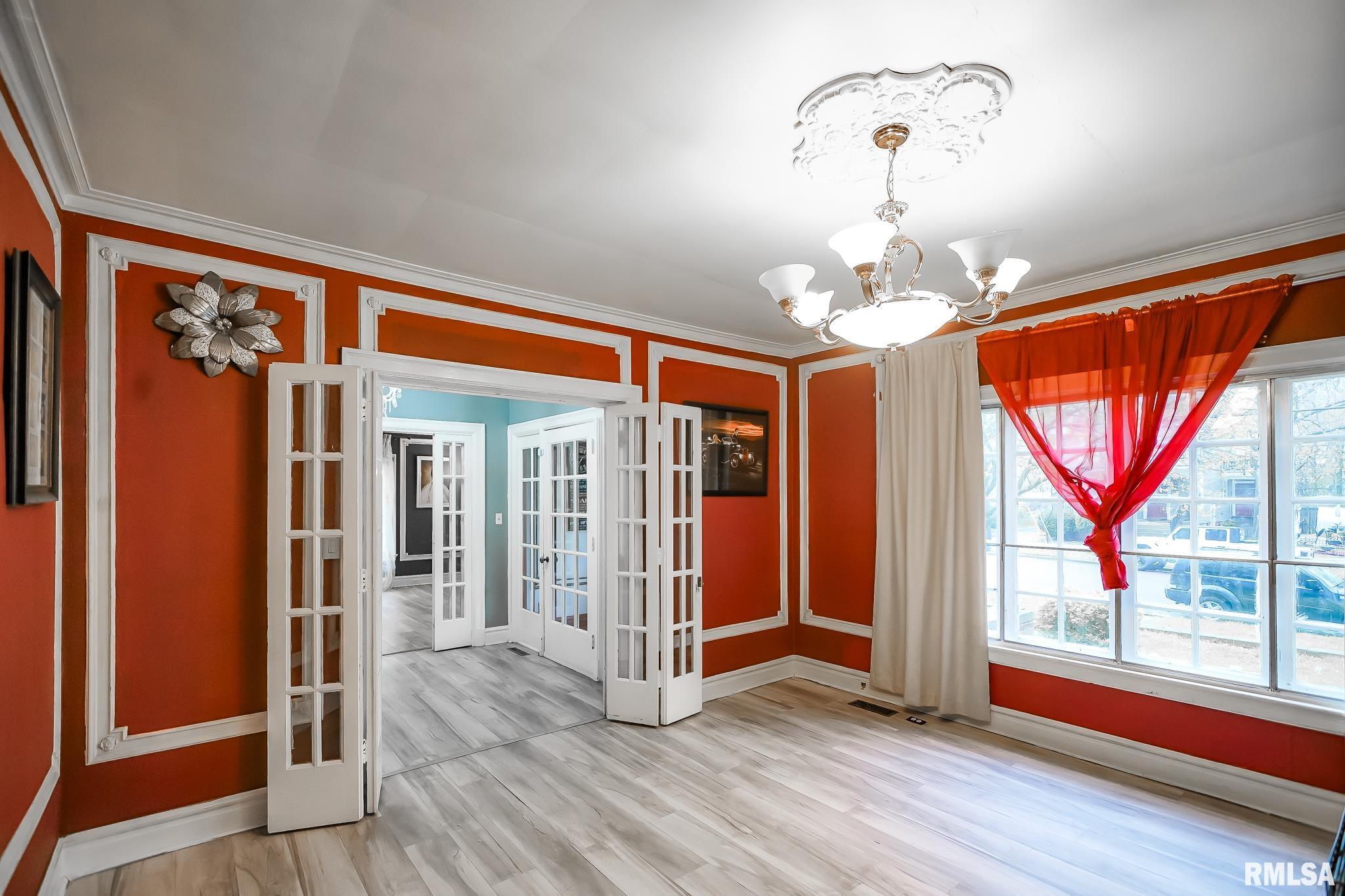 311 W Armstrong Avenue, Peoria, Illinois image 18