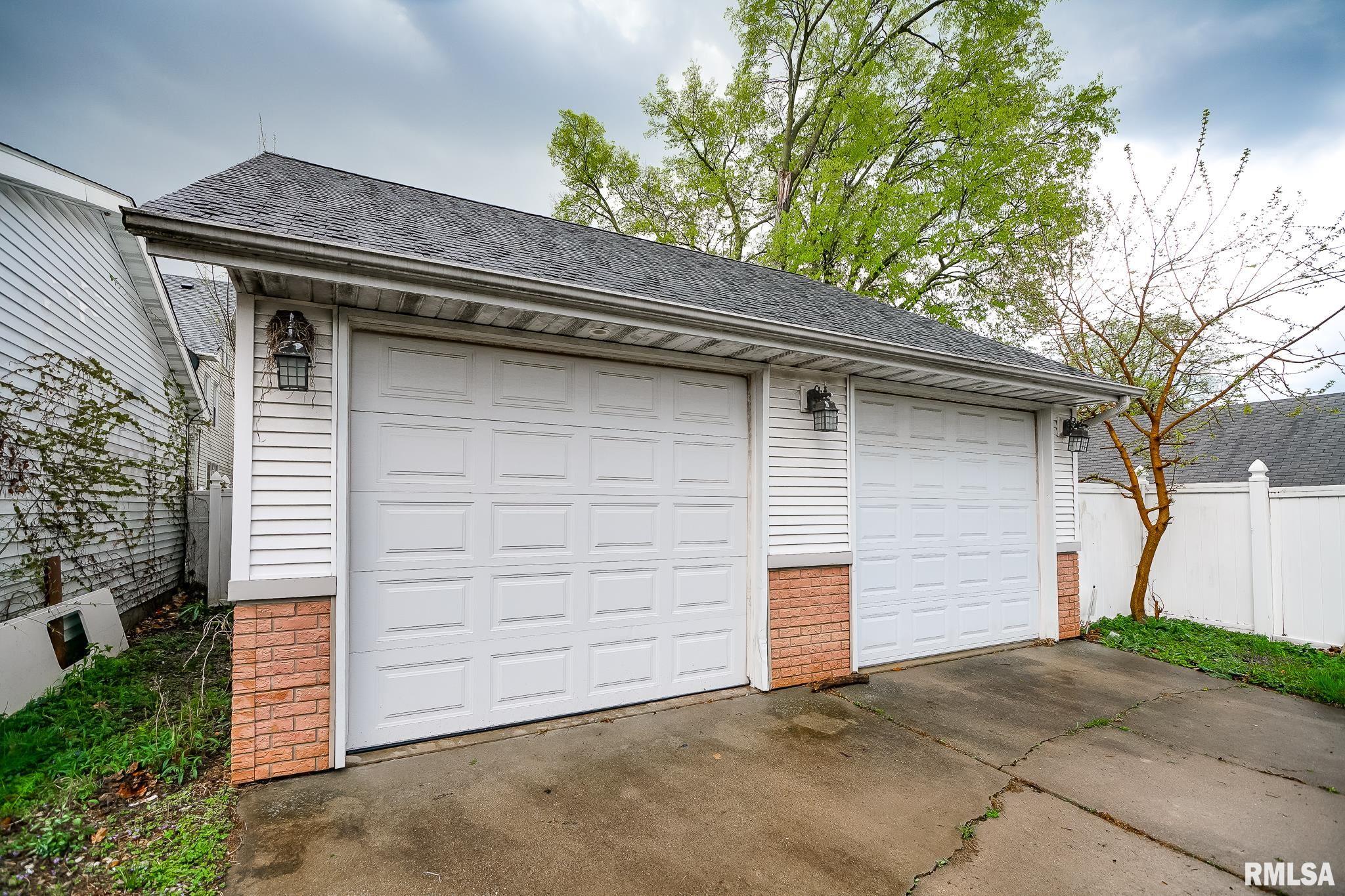 311 W Armstrong Avenue, Peoria, Illinois image 47