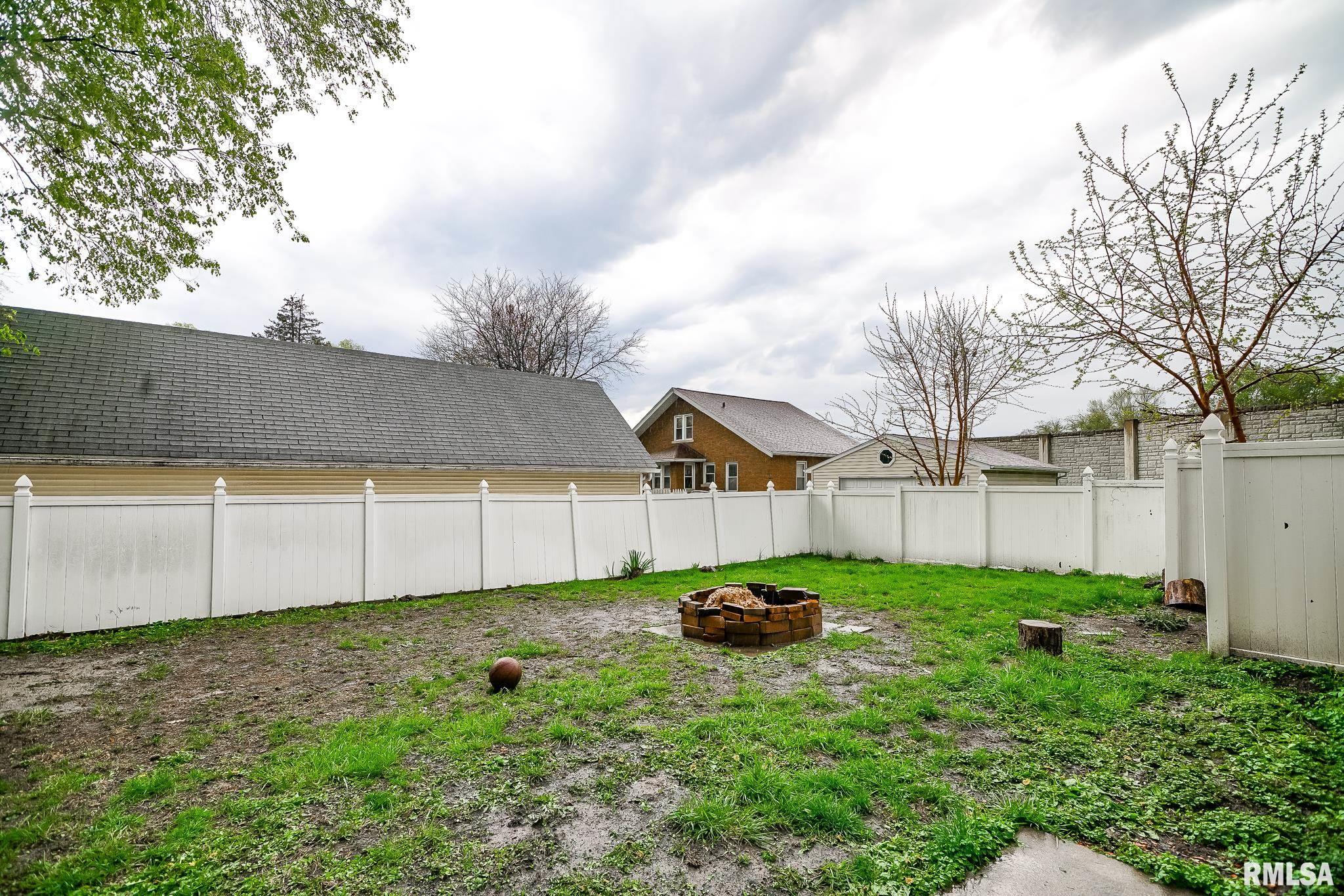 311 W Armstrong Avenue, Peoria, Illinois image 43