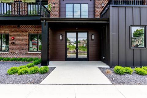 Homes For Sale - 1310 E Samuel Avenue #2E<br/> Peoria Heights, IL 61616