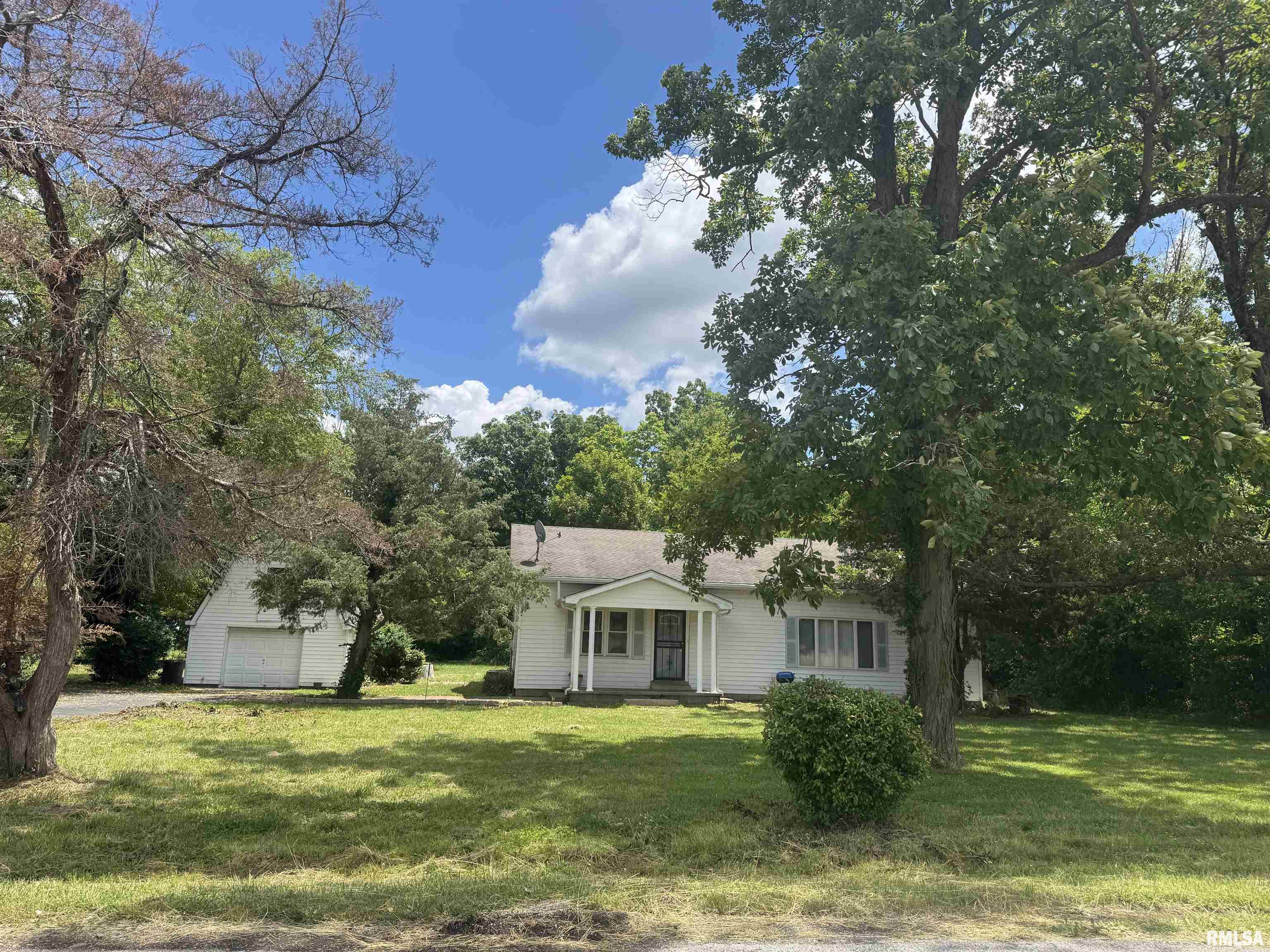 10122 Lincoln Road, Benton, Illinois image 3