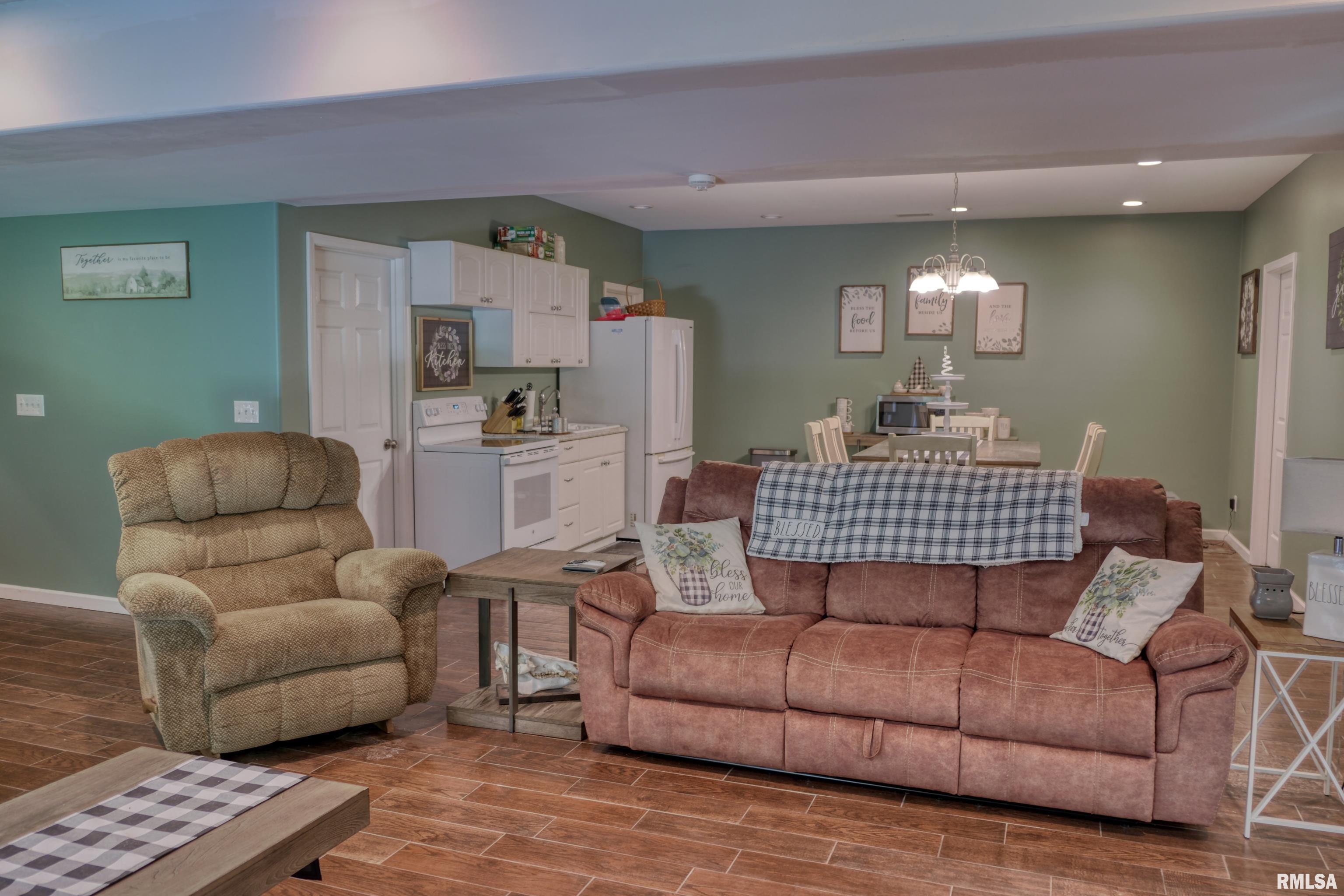 11 Glasford Road, Murphysboro, Illinois image 27