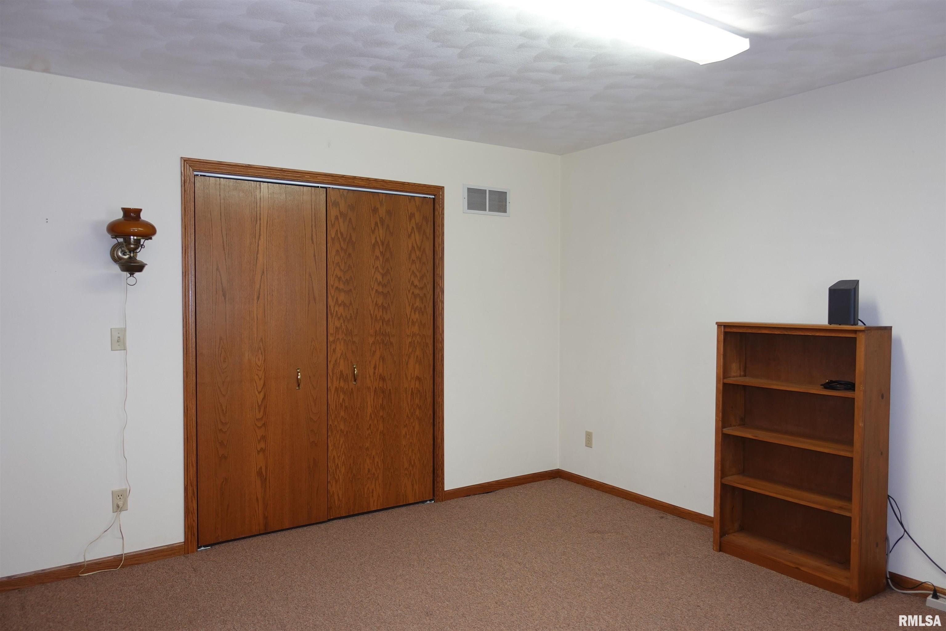 2691 Montague Drive, Galesburg, Illinois image 31