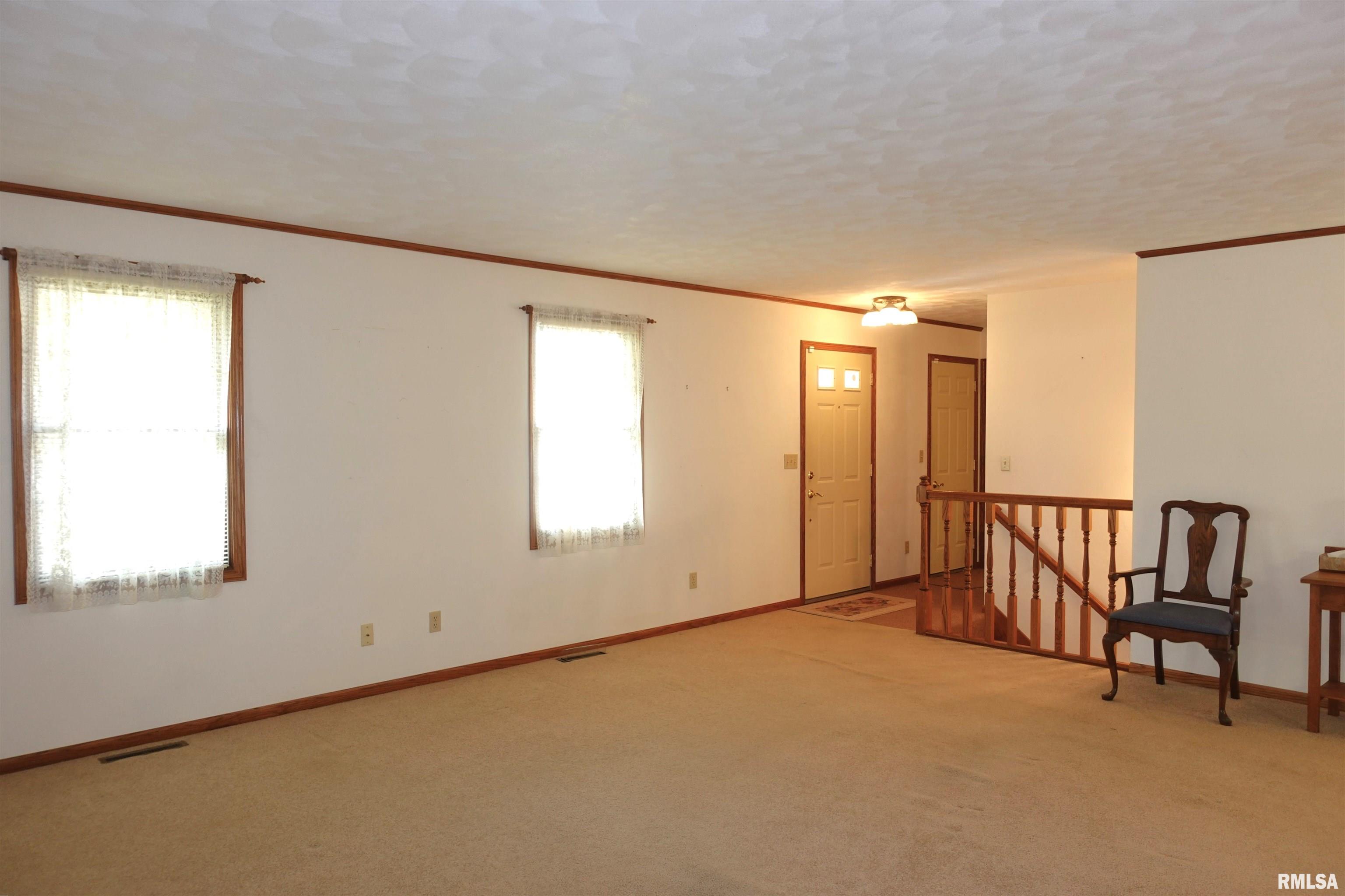 2691 Montague Drive, Galesburg, Illinois image 6
