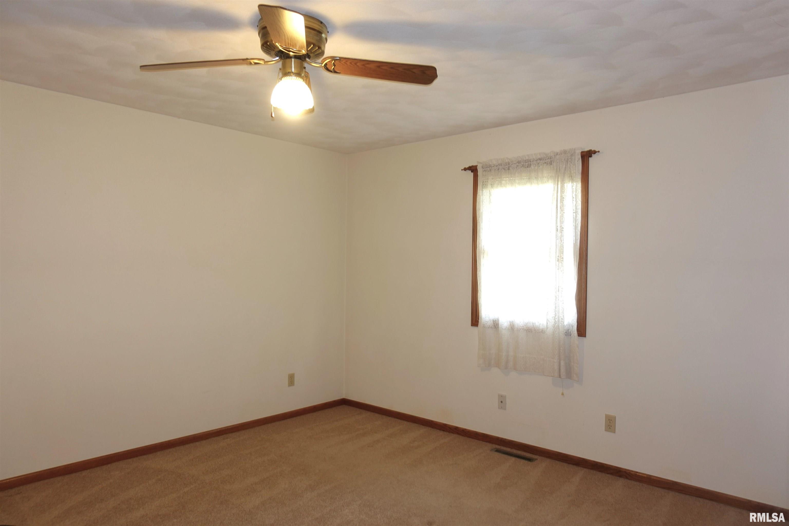 2691 Montague Drive, Galesburg, Illinois image 26