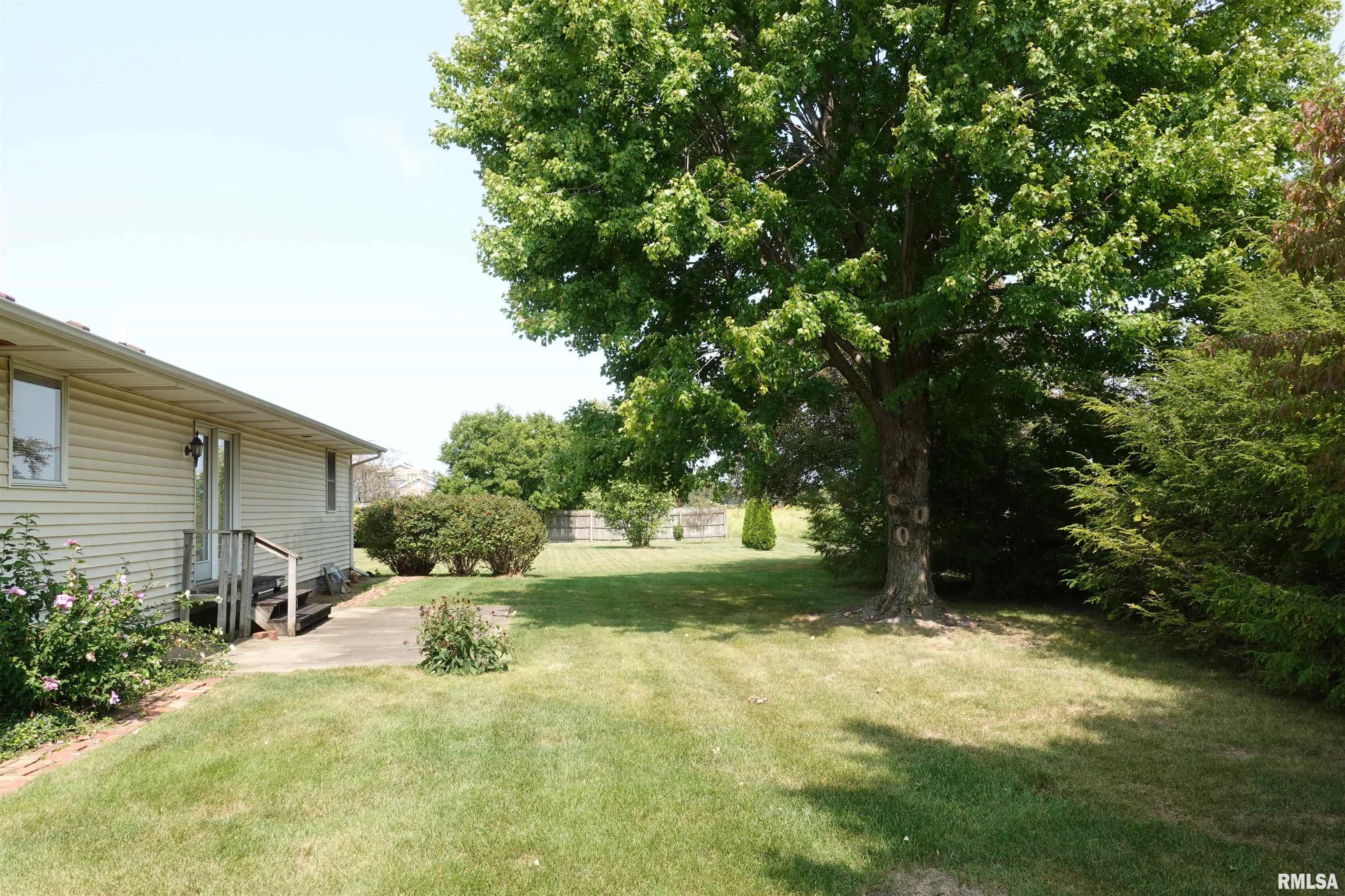 2691 Montague Drive, Galesburg, Illinois image 5