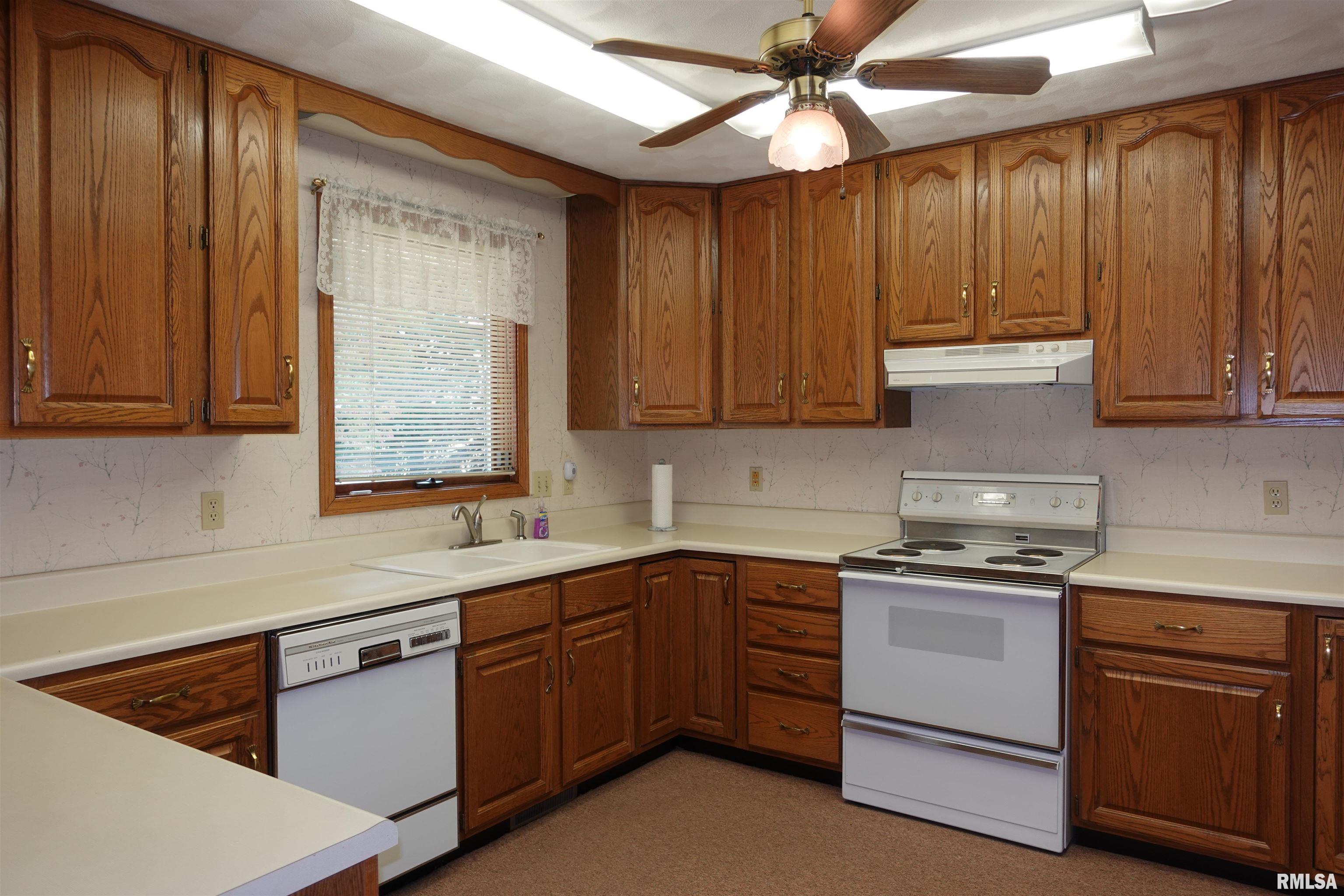 2691 Montague Drive, Galesburg, Illinois image 13