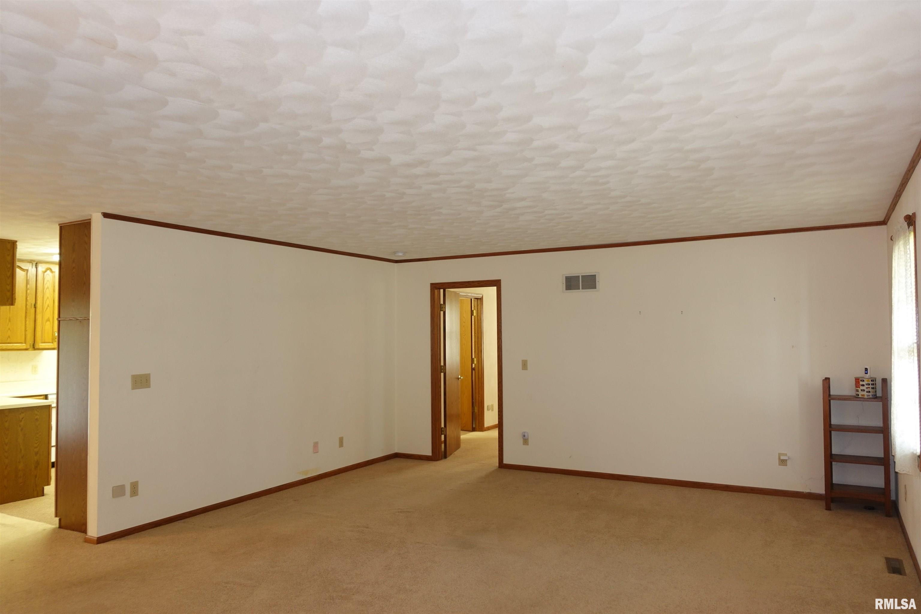 2691 Montague Drive, Galesburg, Illinois image 8