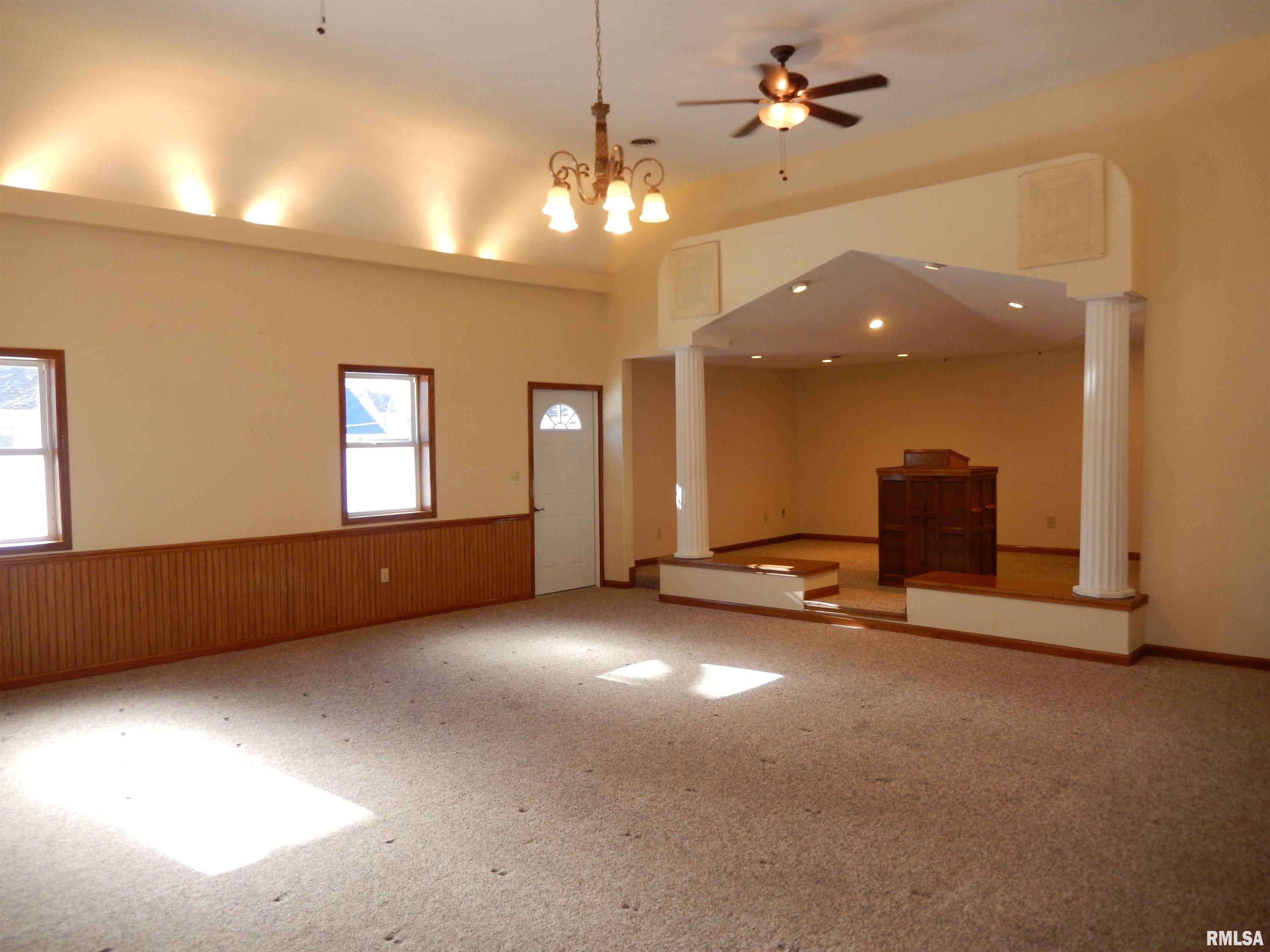320 N Mechanic Street, Macomb, Illinois image 17