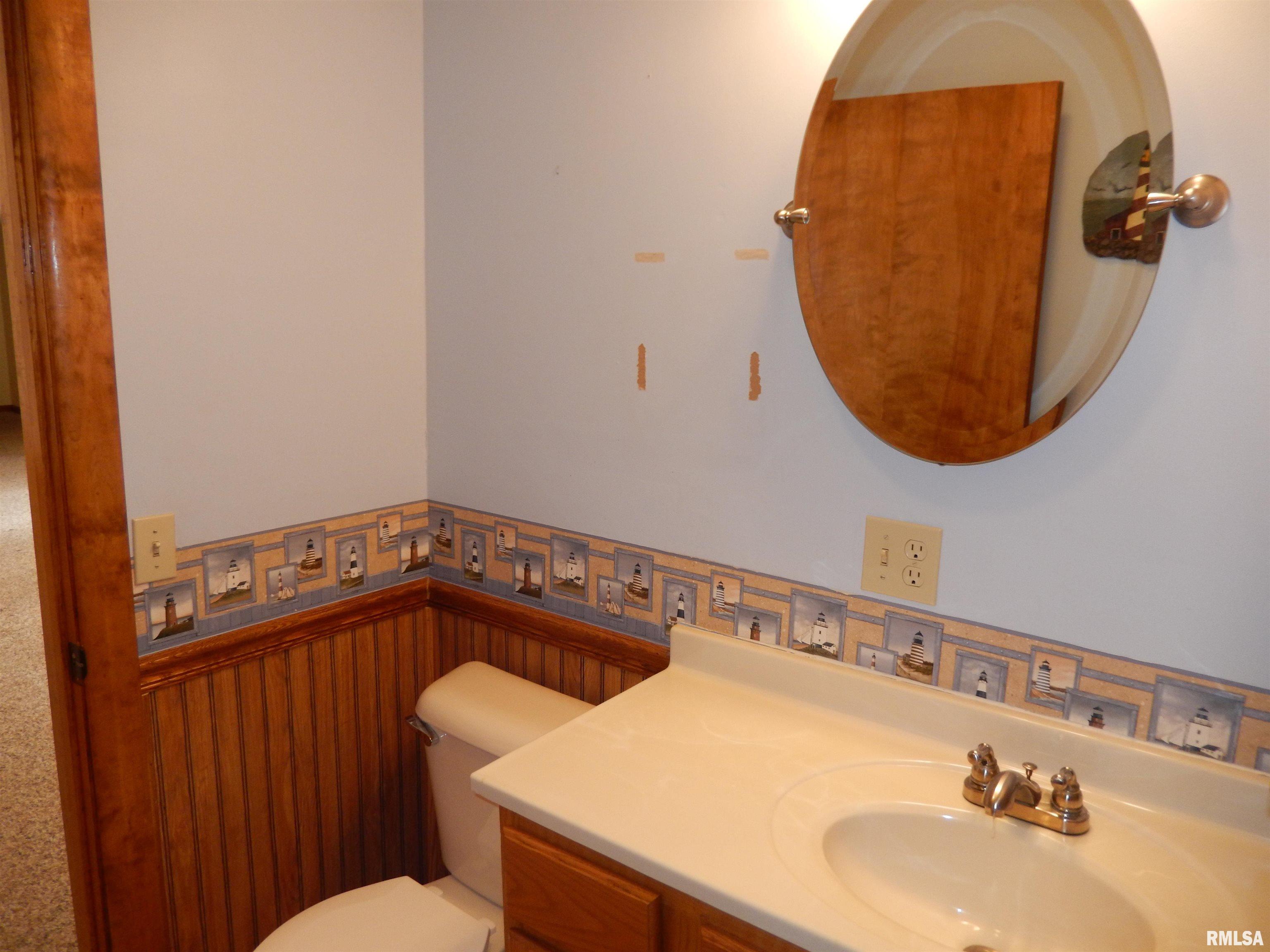 320 N Mechanic Street, Macomb, Illinois image 25