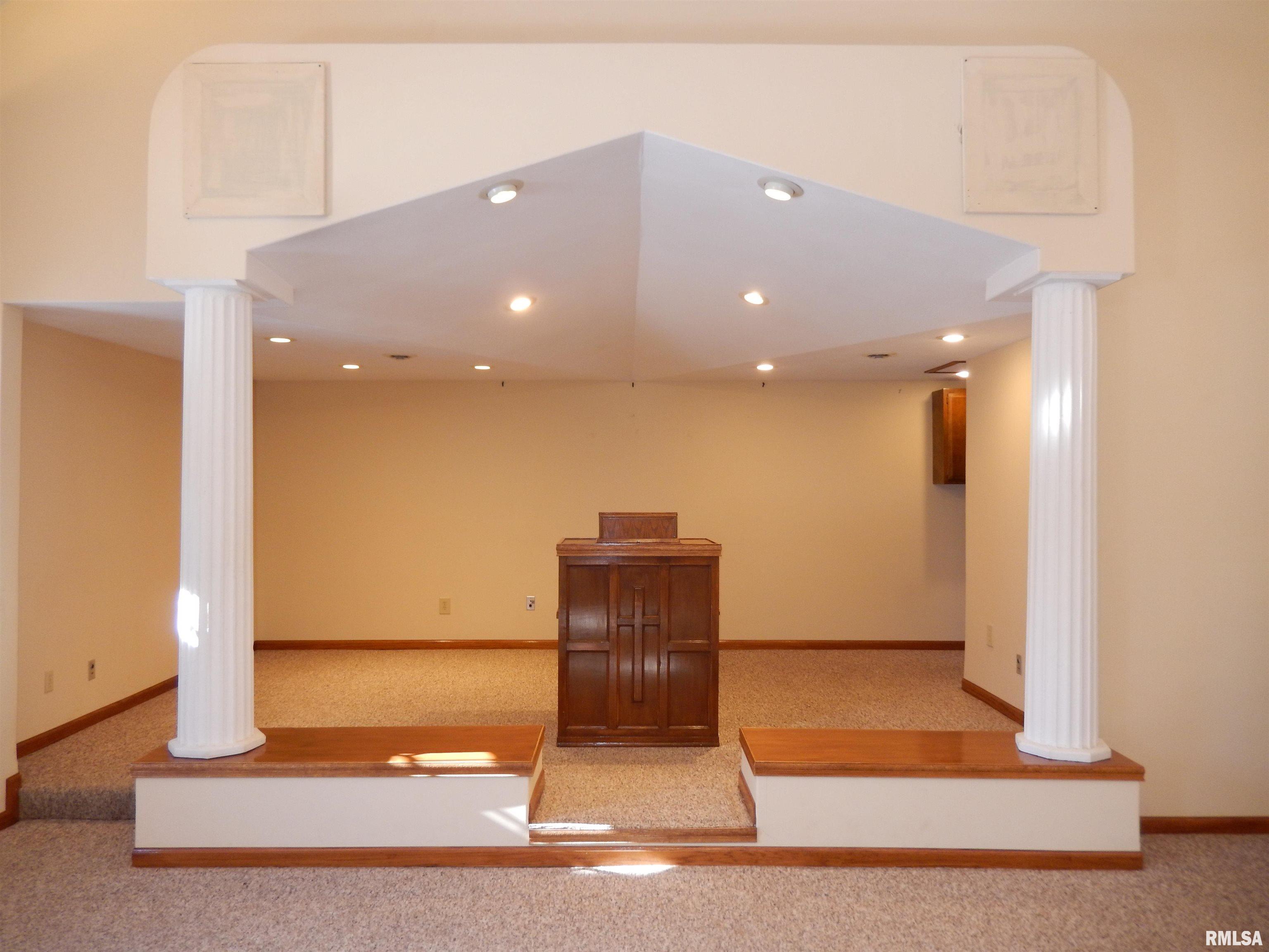320 N Mechanic Street, Macomb, Illinois image 19