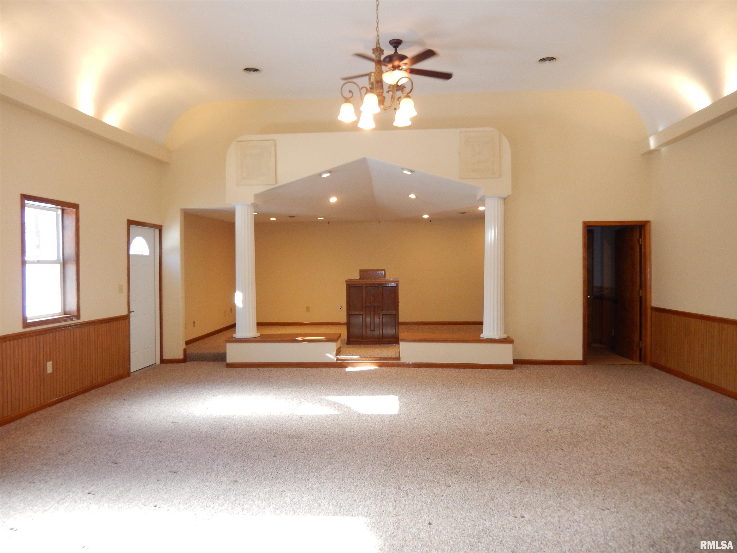 320 N Mechanic Street, Macomb, Illinois image 26