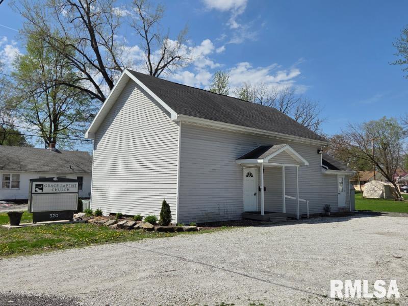 320 N Mechanic Street, Macomb, Illinois image 2