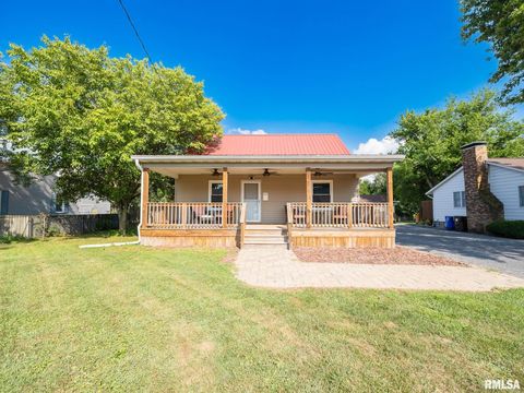 Homes For Sale - 518 N Pekin Lane<br/> Hanna City, IL 61536