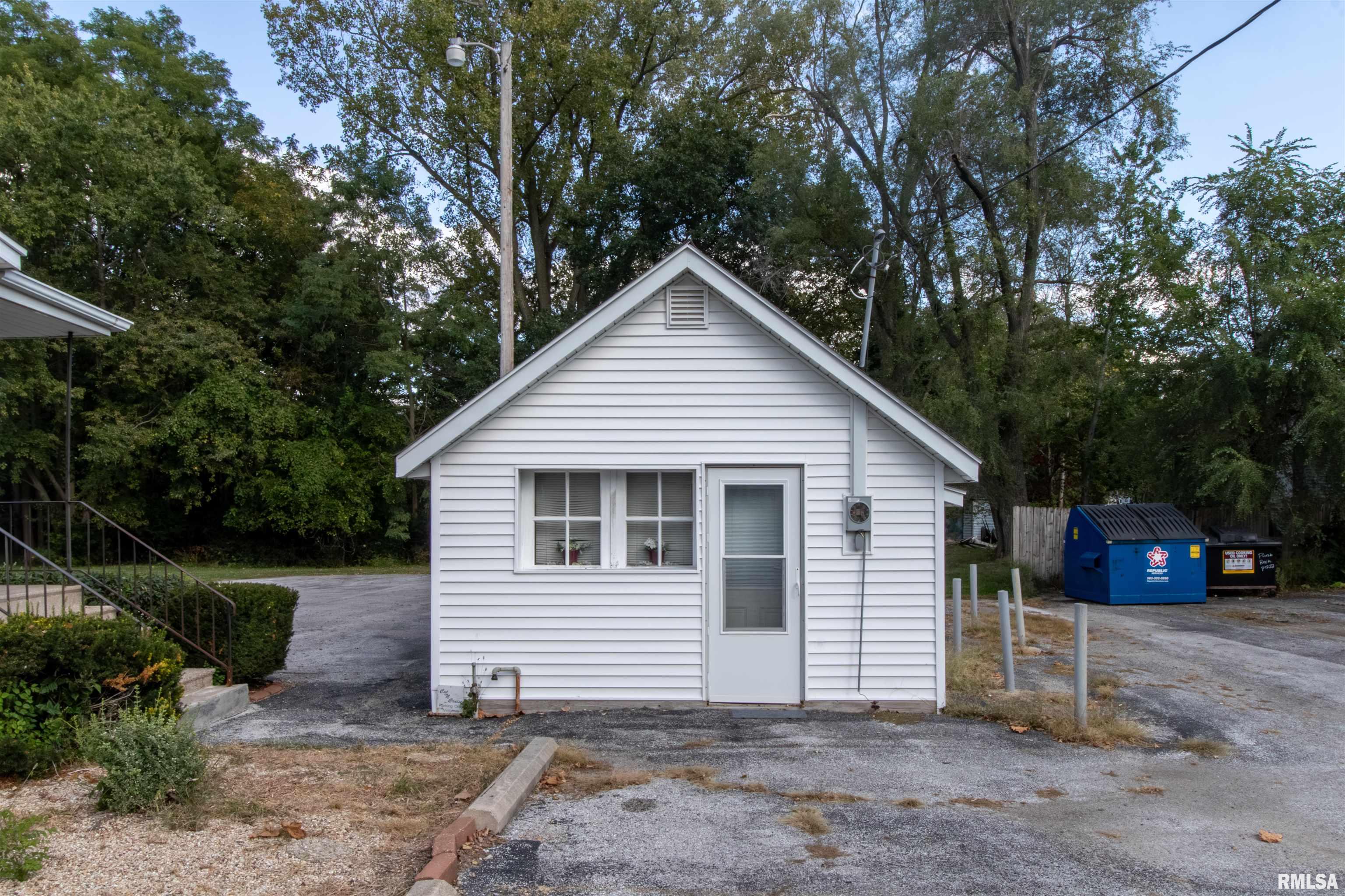 635 1st Street, Silvis, Illinois image 3