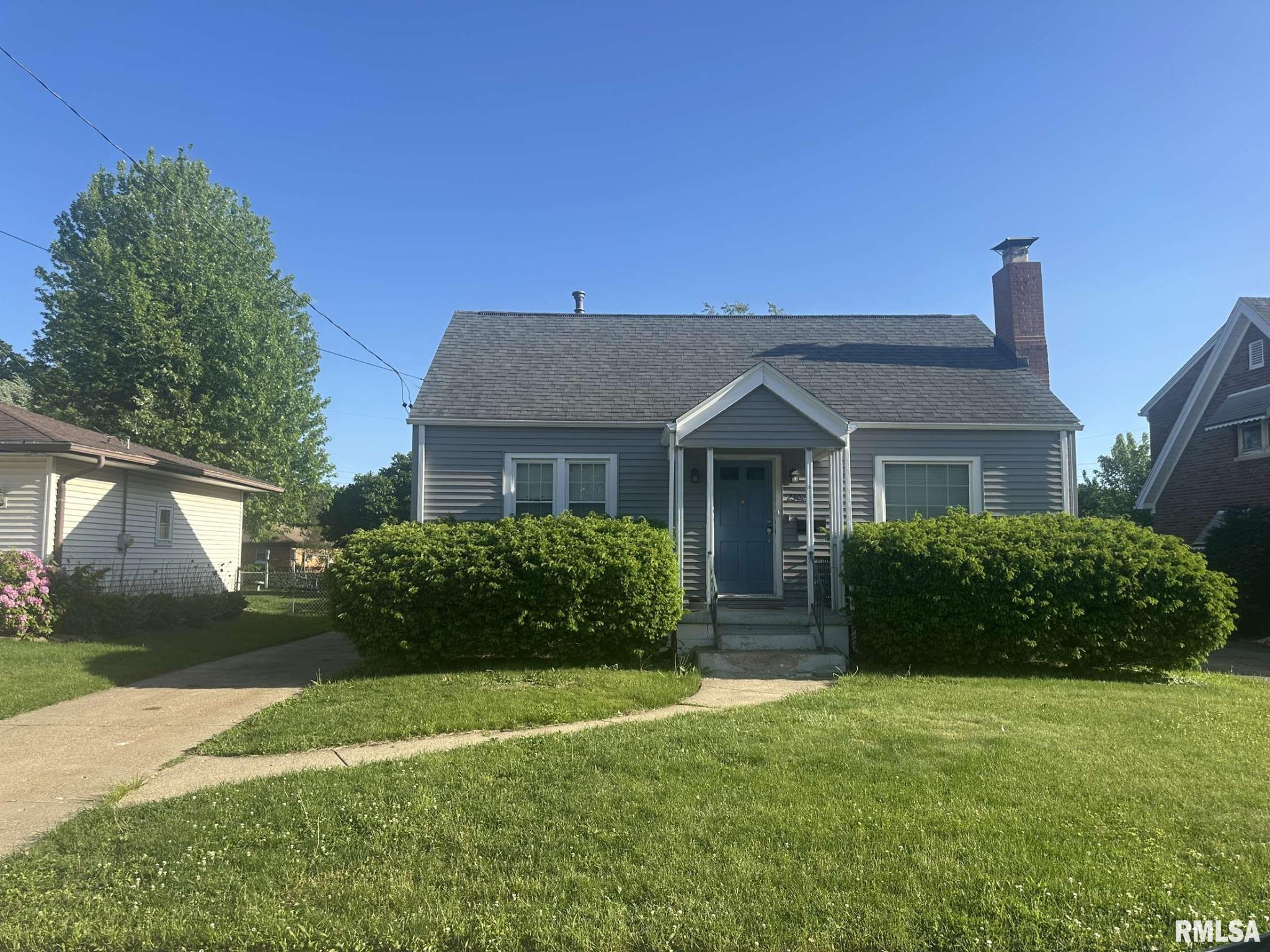 2302 W Melrose Place, West Peoria, Illinois image 1