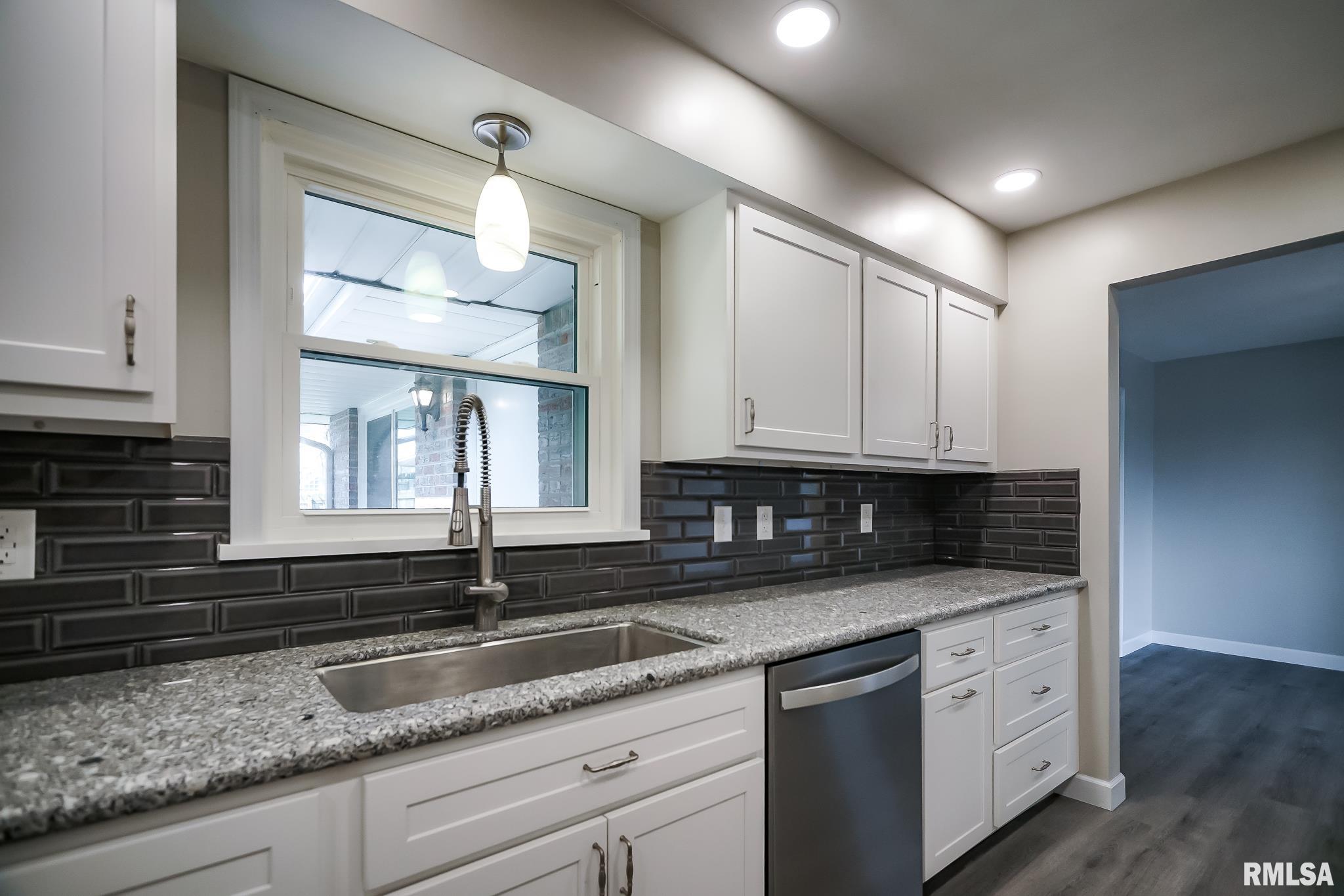 2017 W Westbrook Drive, Peoria, Illinois image 14