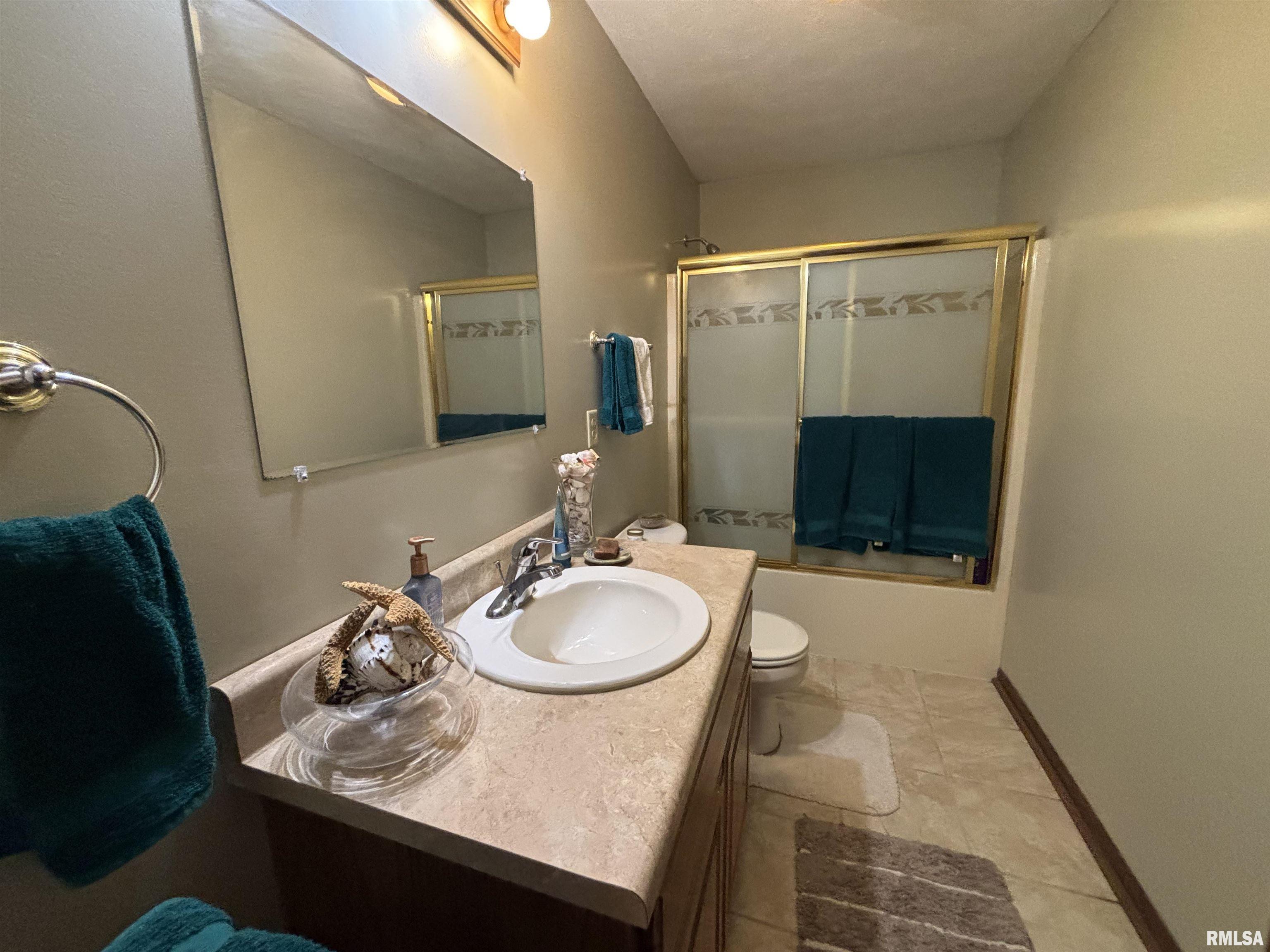 8956 Strawberry Lane, Dawson, Illinois image 34