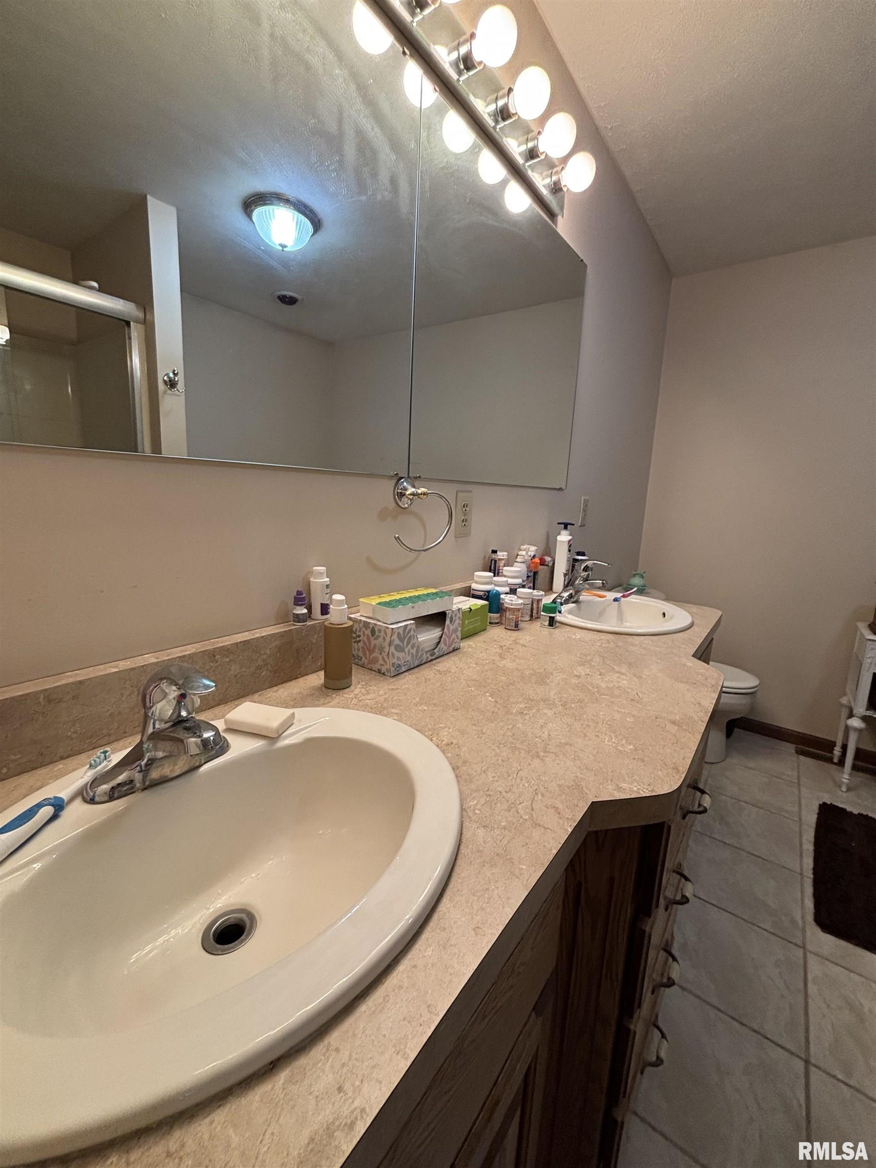 8956 Strawberry Lane, Dawson, Illinois image 27