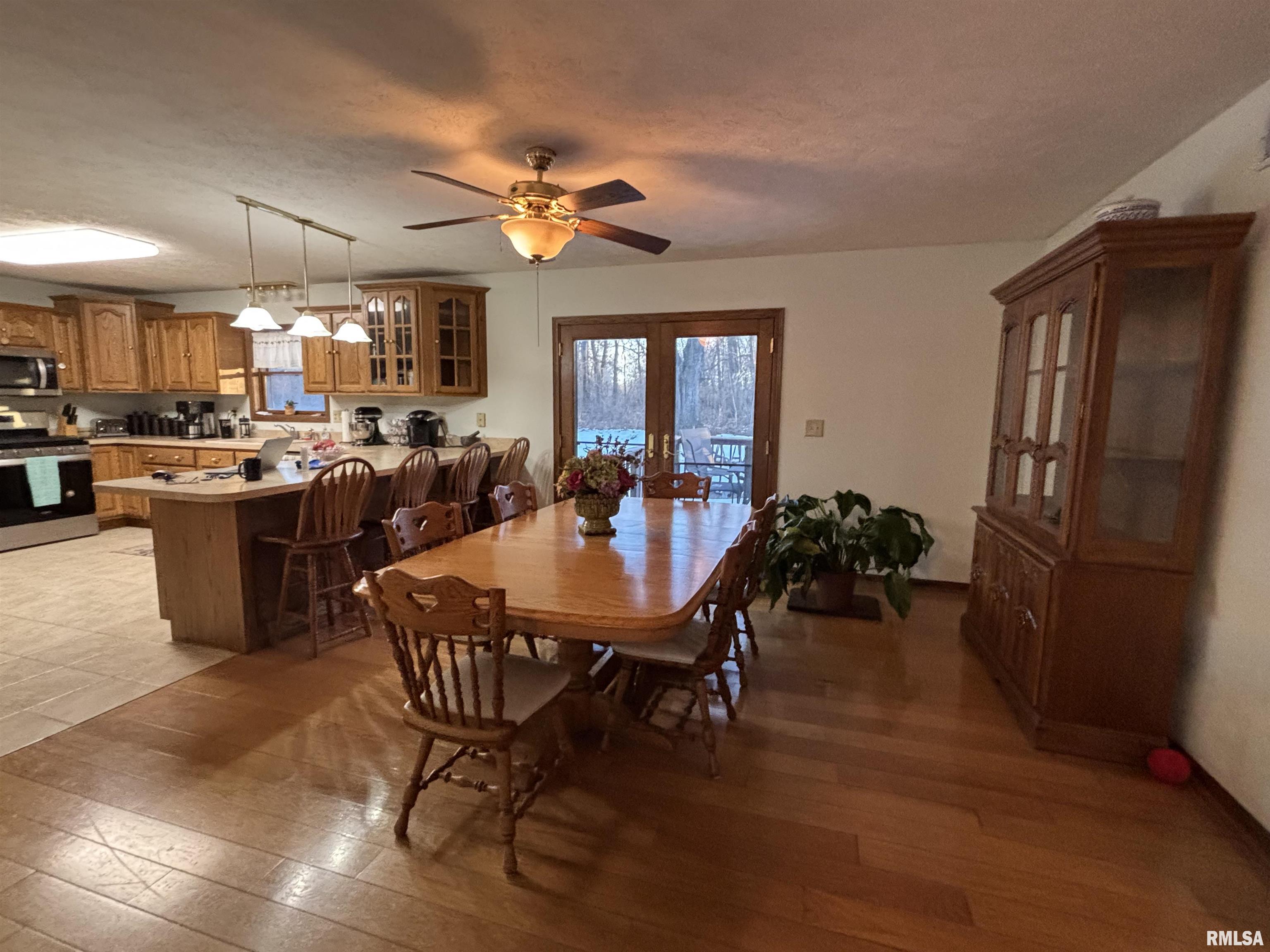 8956 Strawberry Lane, Dawson, Illinois image 18