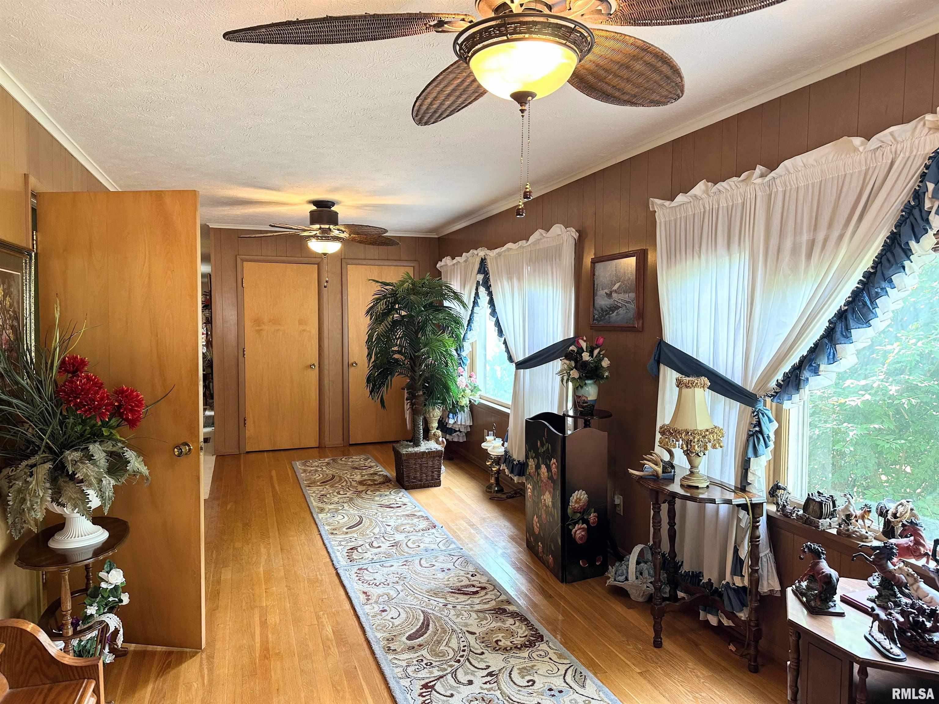 1011 W Goodall Street, Marion, Illinois image 9