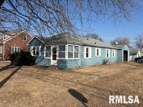 Photo of 2007 10TH Street, Silvis, IL 61282 (MLS # PA1265464)