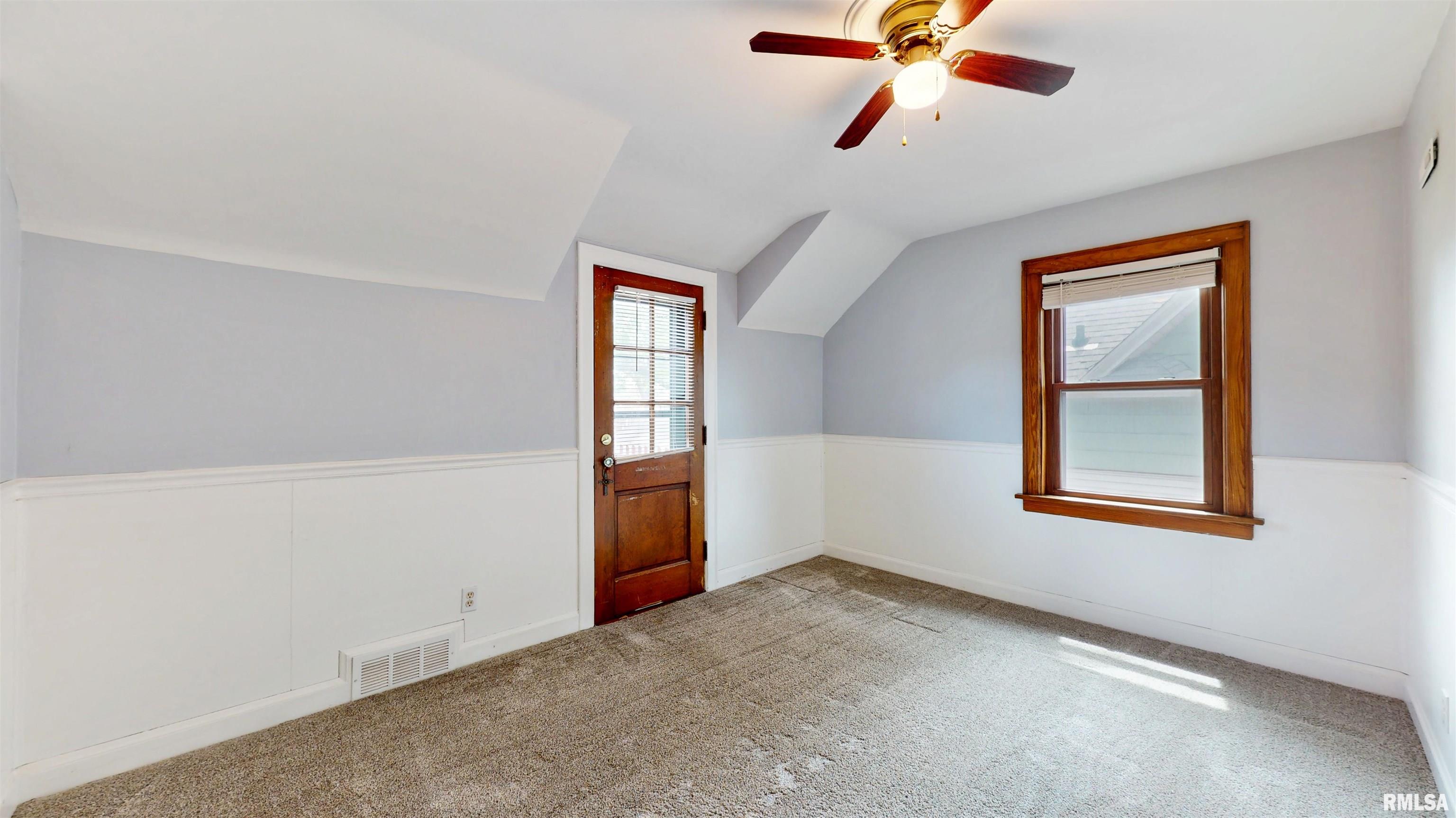 2117 Harrison Street, Davenport, Iowa image 13