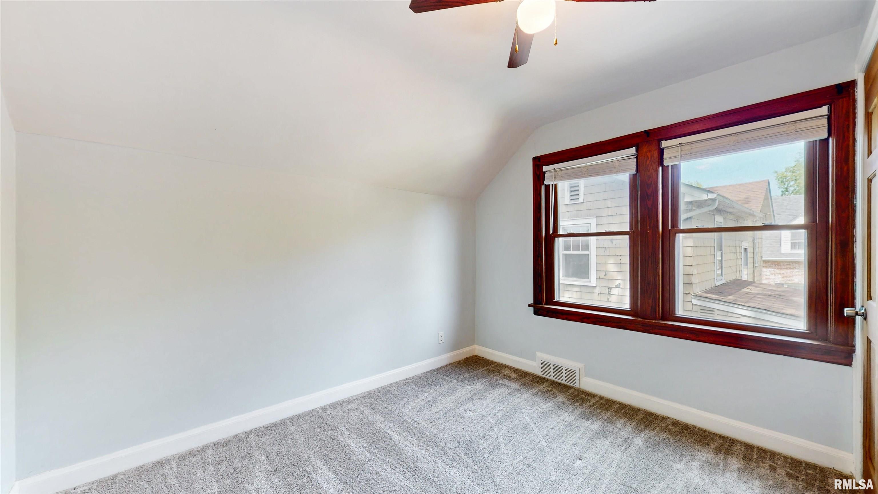 2117 Harrison Street, Davenport, Iowa image 17