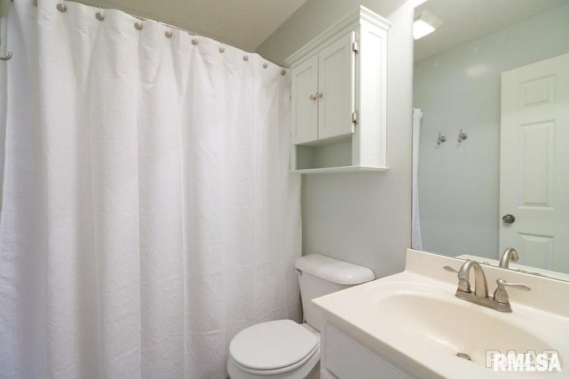 2411 W Jubilee Lane, Dunlap, Illinois image 14