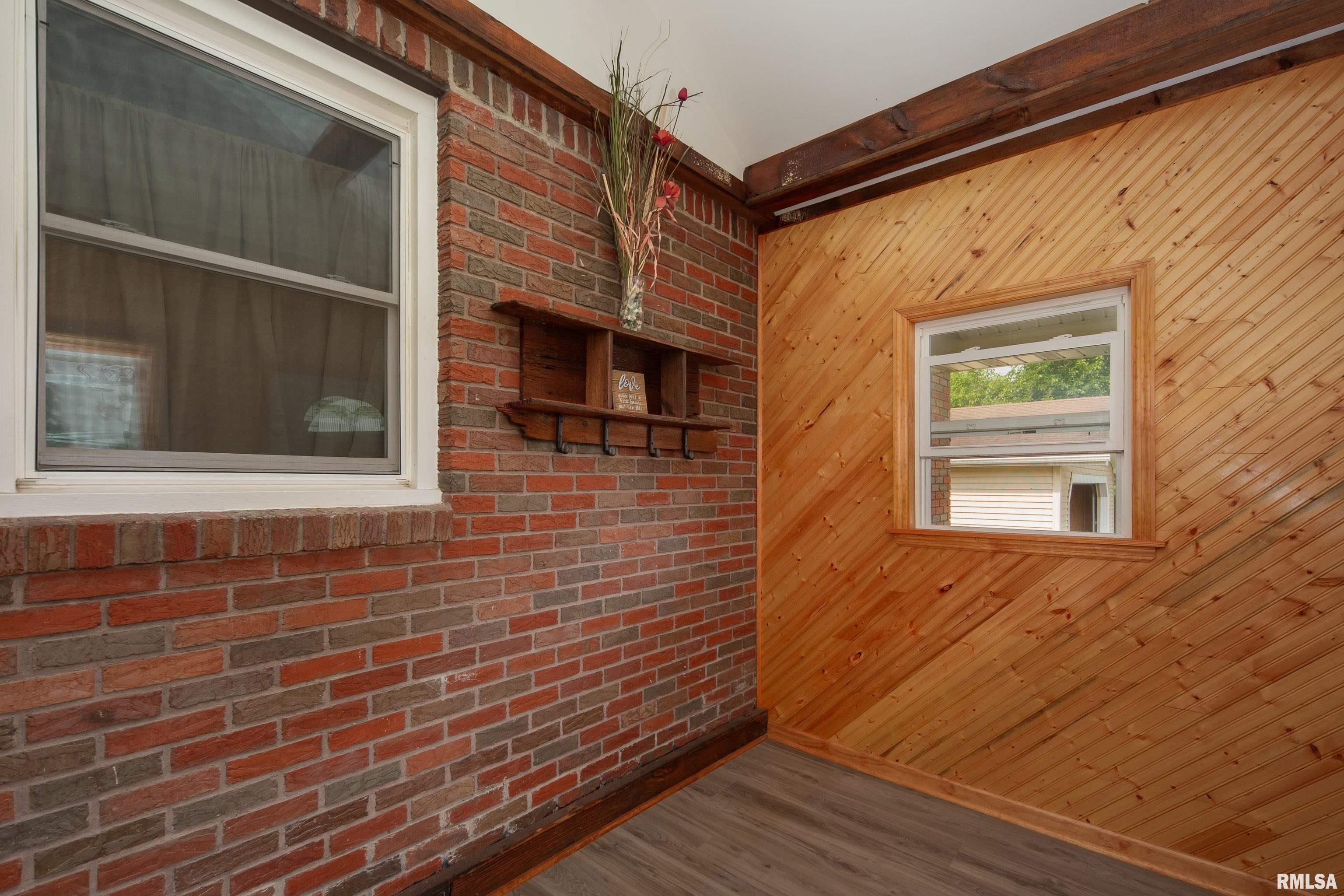 5003 48th Street, Moline, Illinois image 9