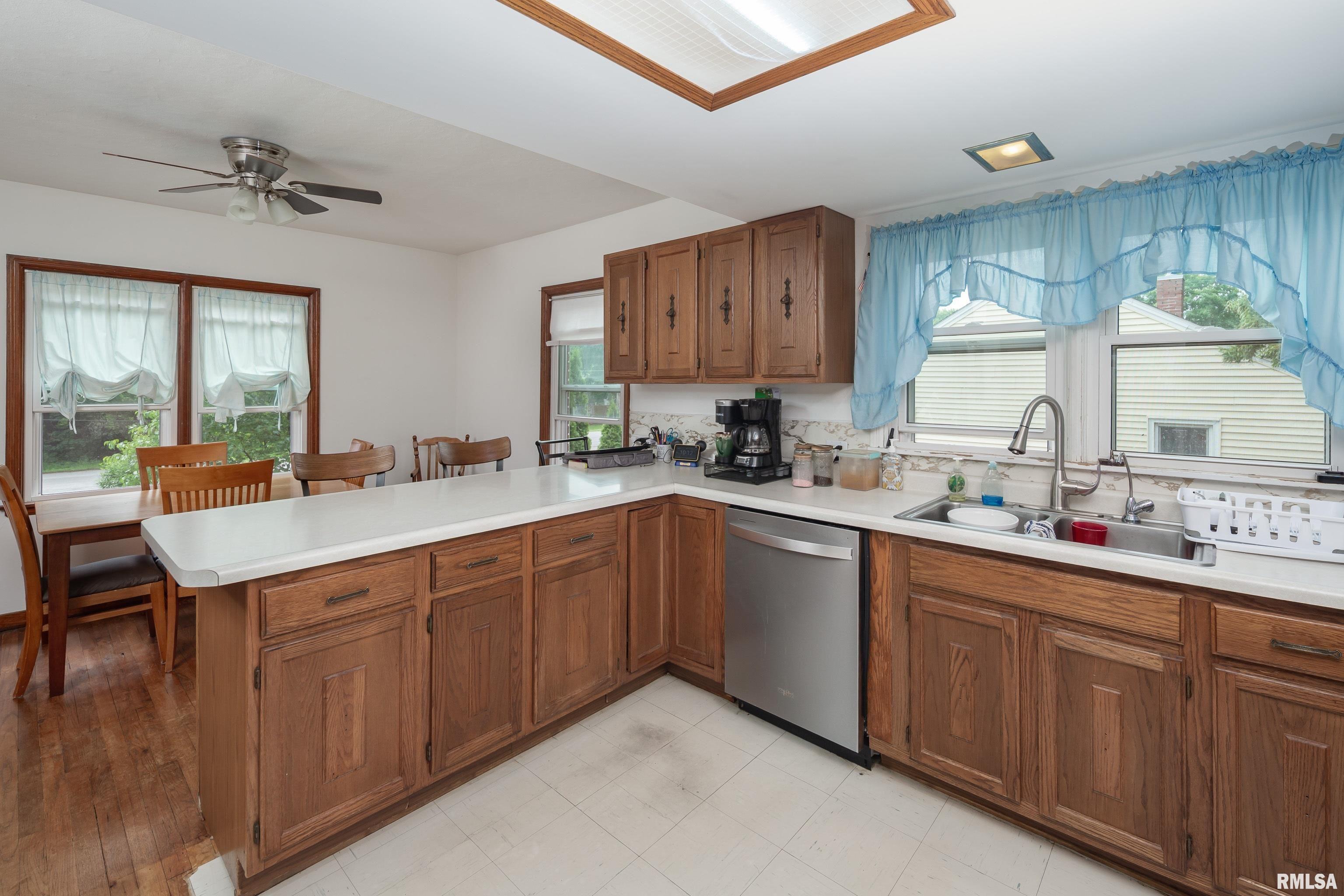 5003 48th Street, Moline, Illinois image 23