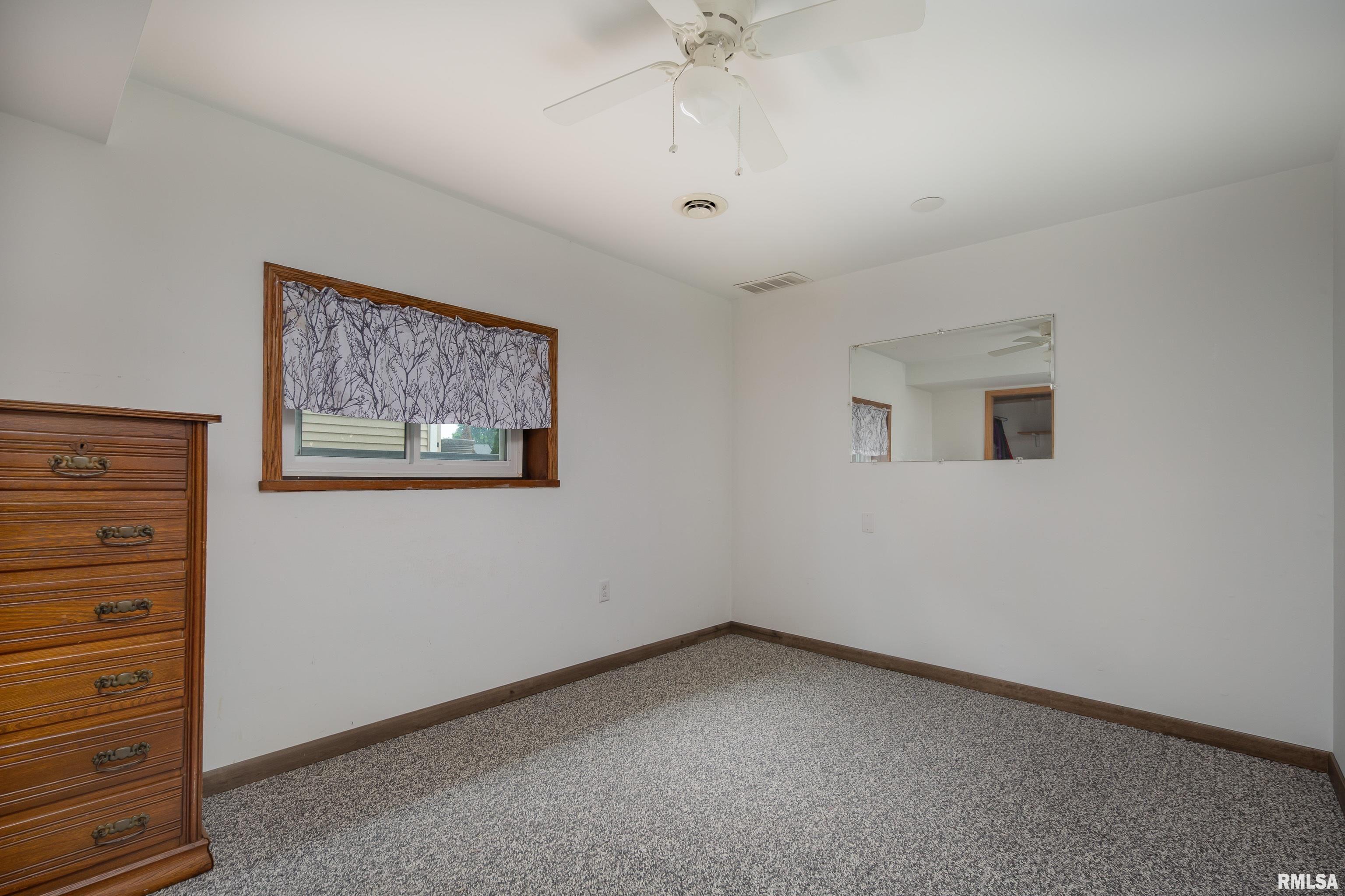 5003 48th Street, Moline, Illinois image 32