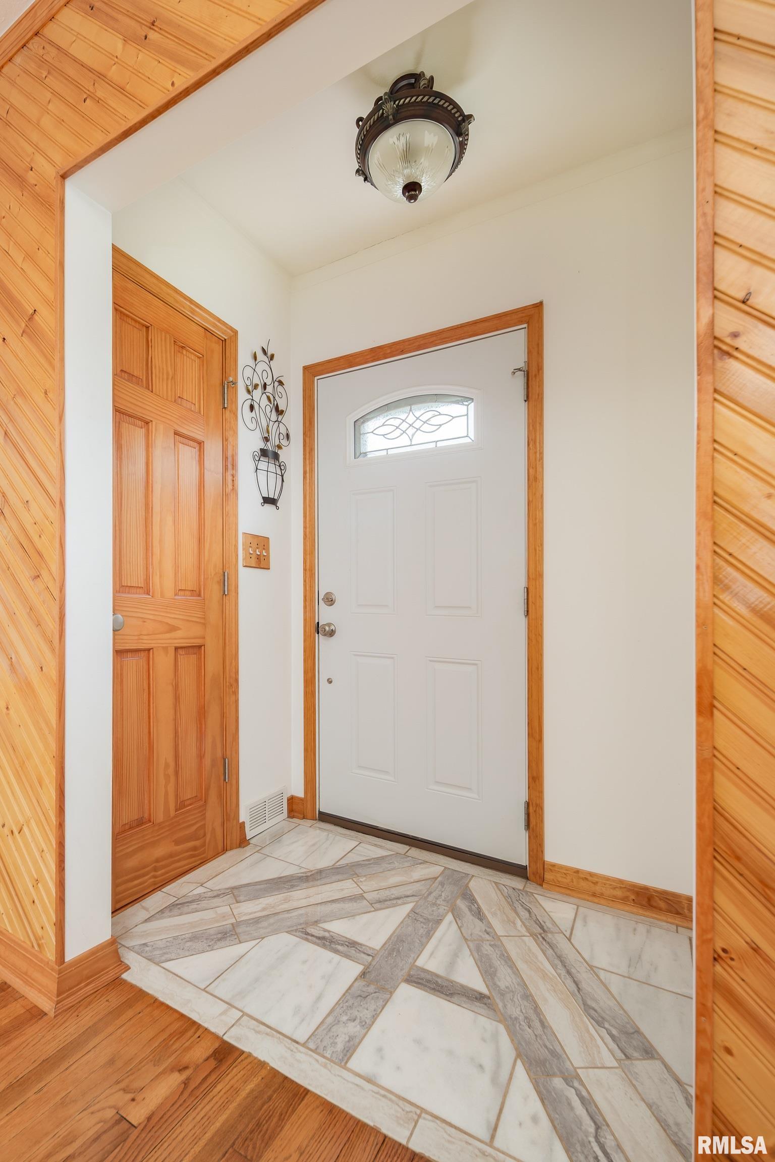 5003 48th Street, Moline, Illinois image 16