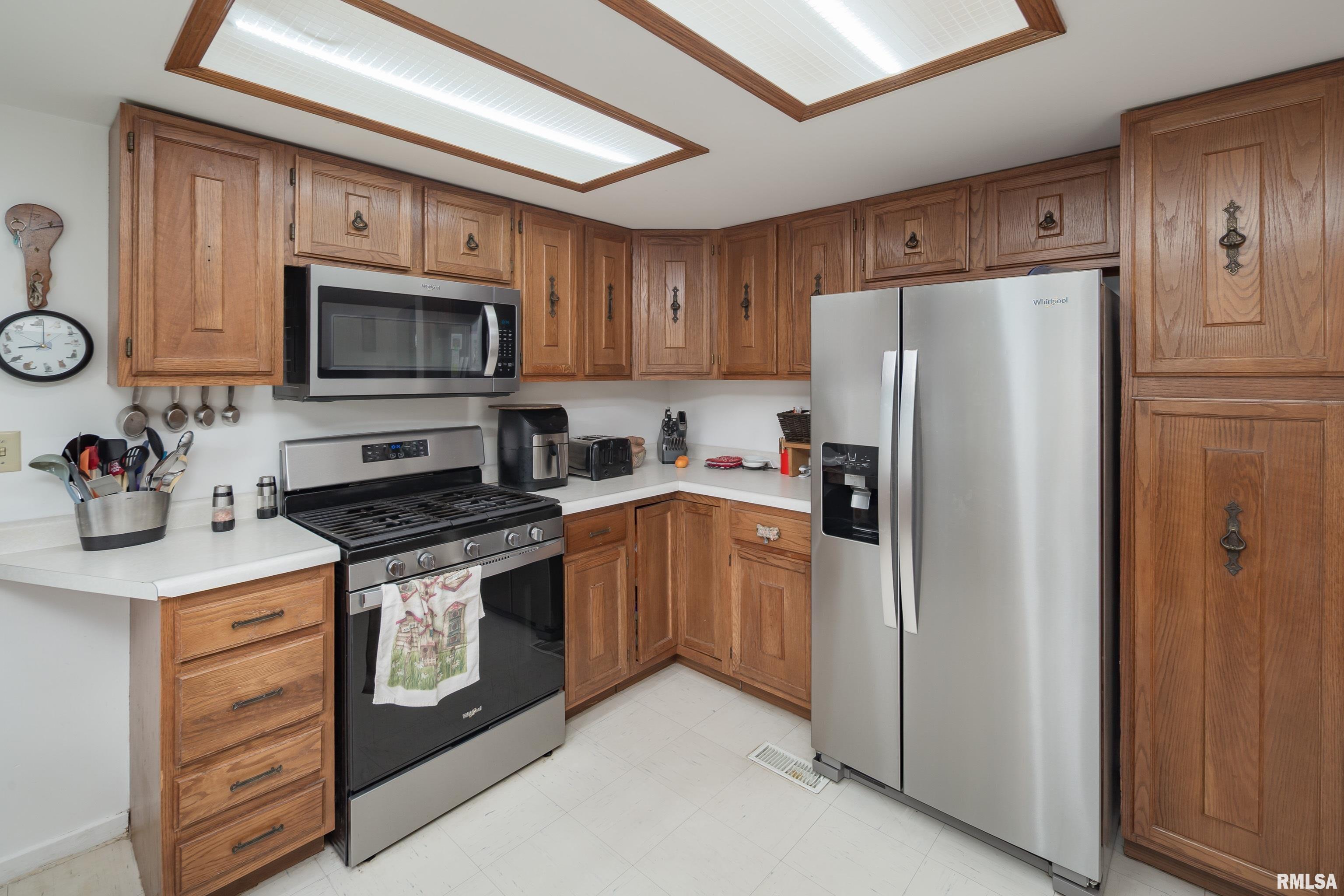 5003 48th Street, Moline, Illinois image 22