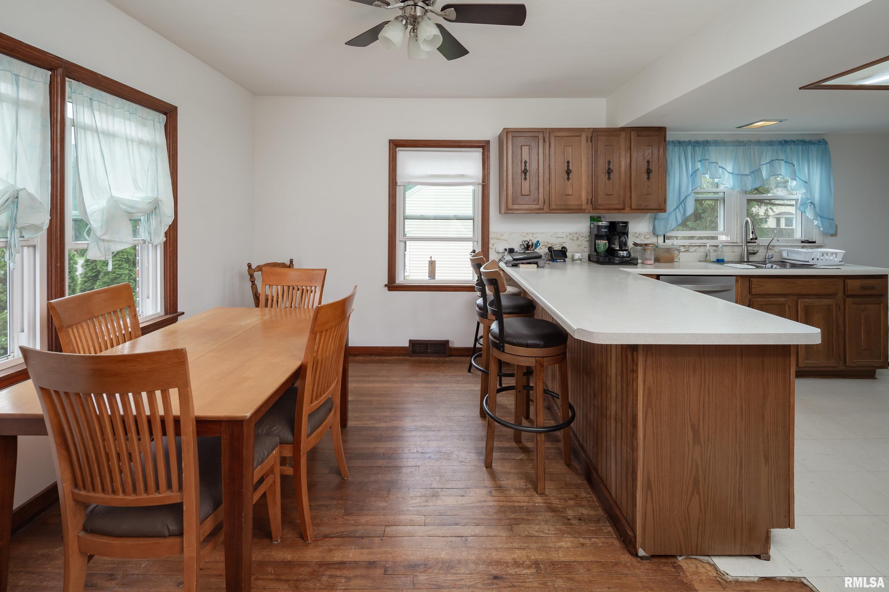 5003 48th Street, Moline, Illinois image 24