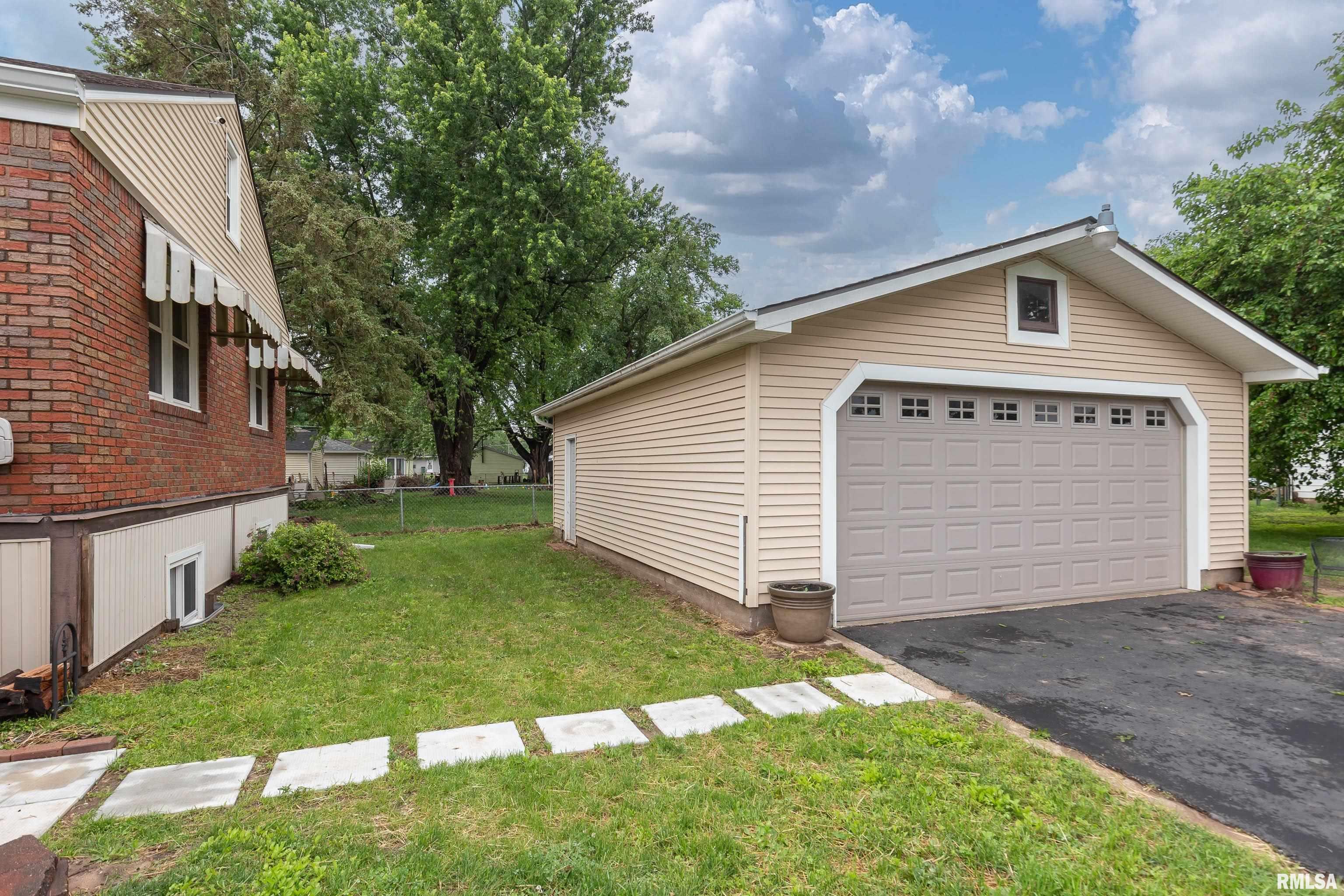 5003 48th Street, Moline, Illinois image 49