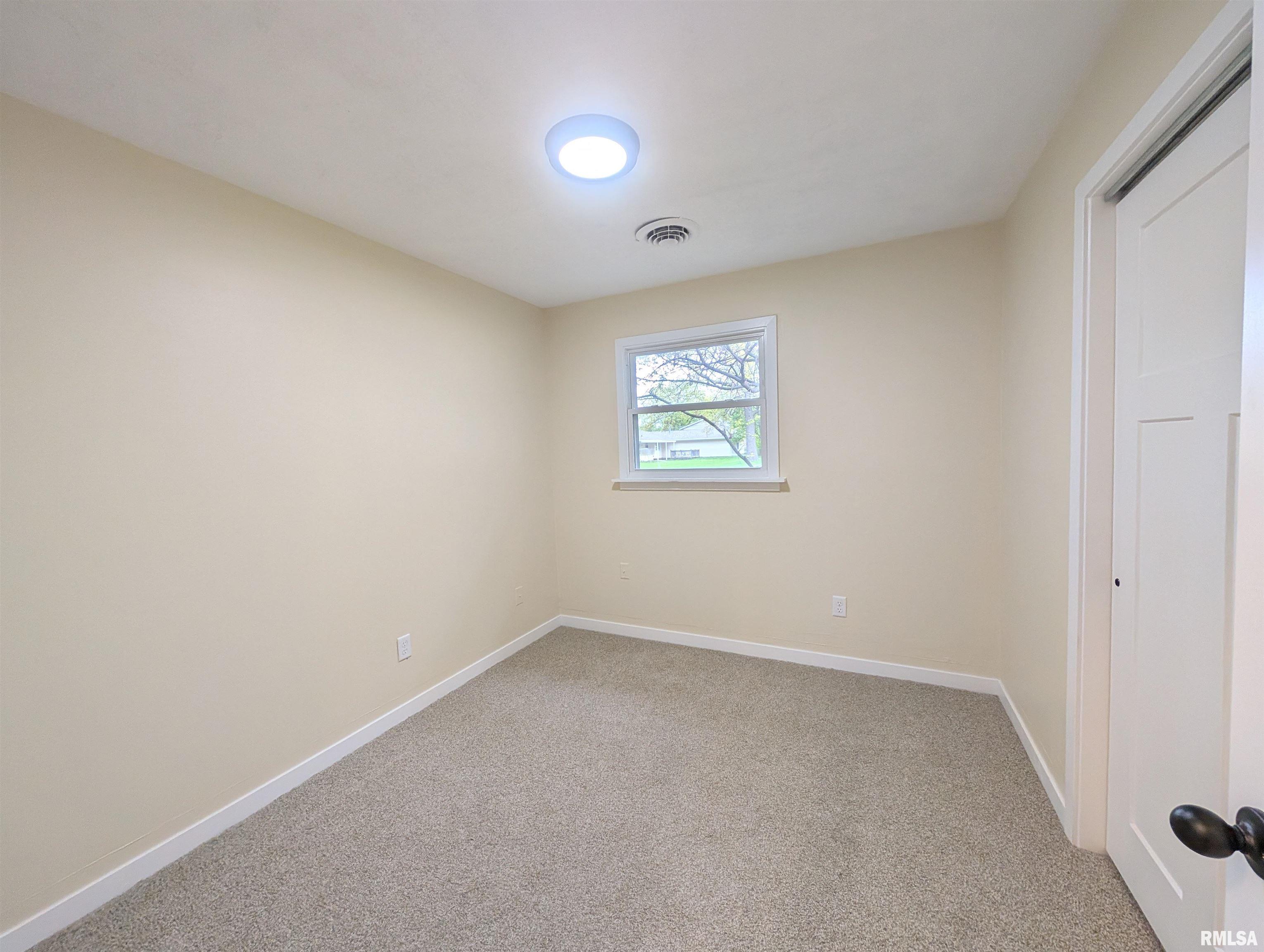 205 James Parkway, Washington, Illinois image 14