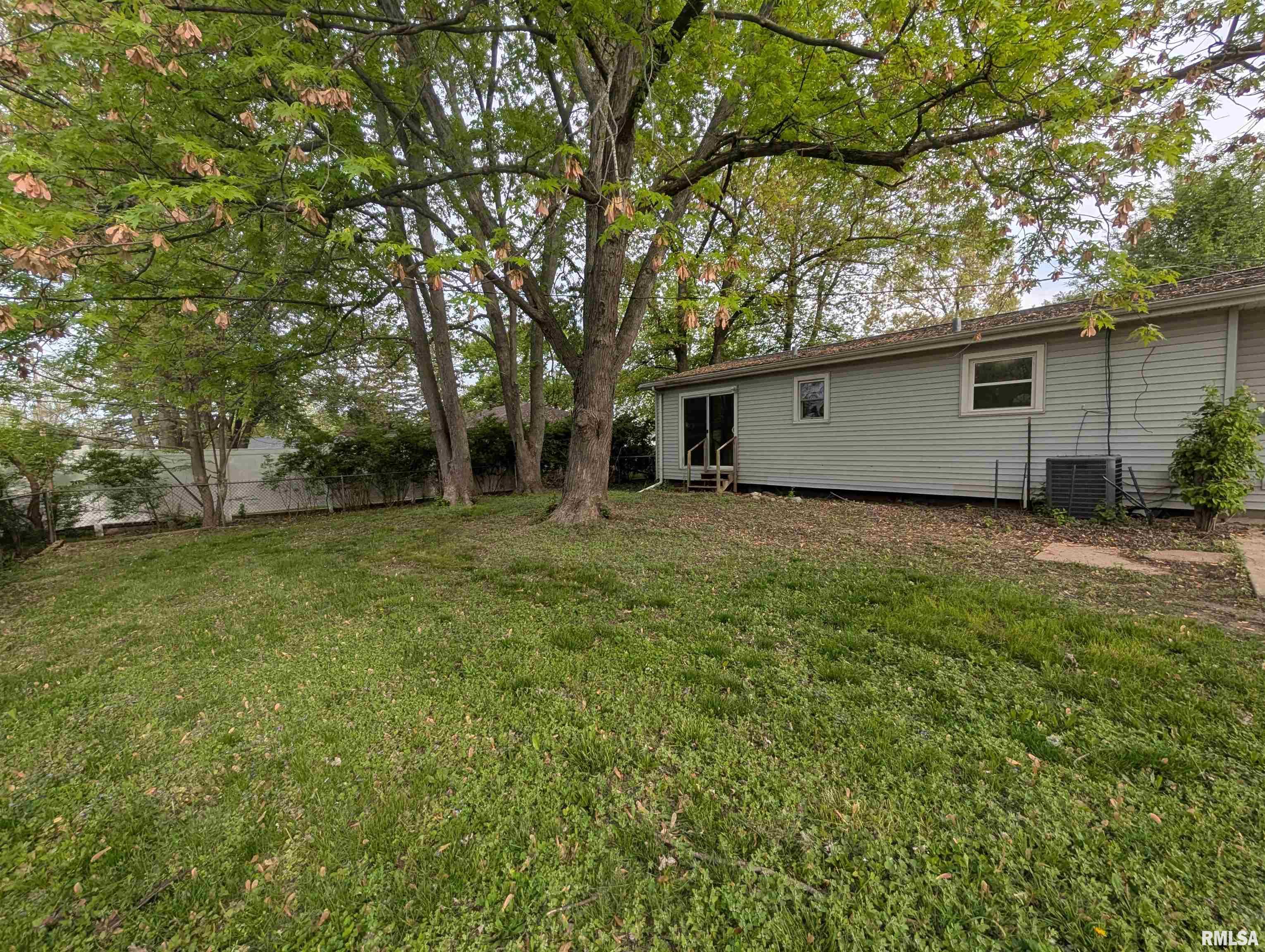 205 James Parkway, Washington, Illinois image 24