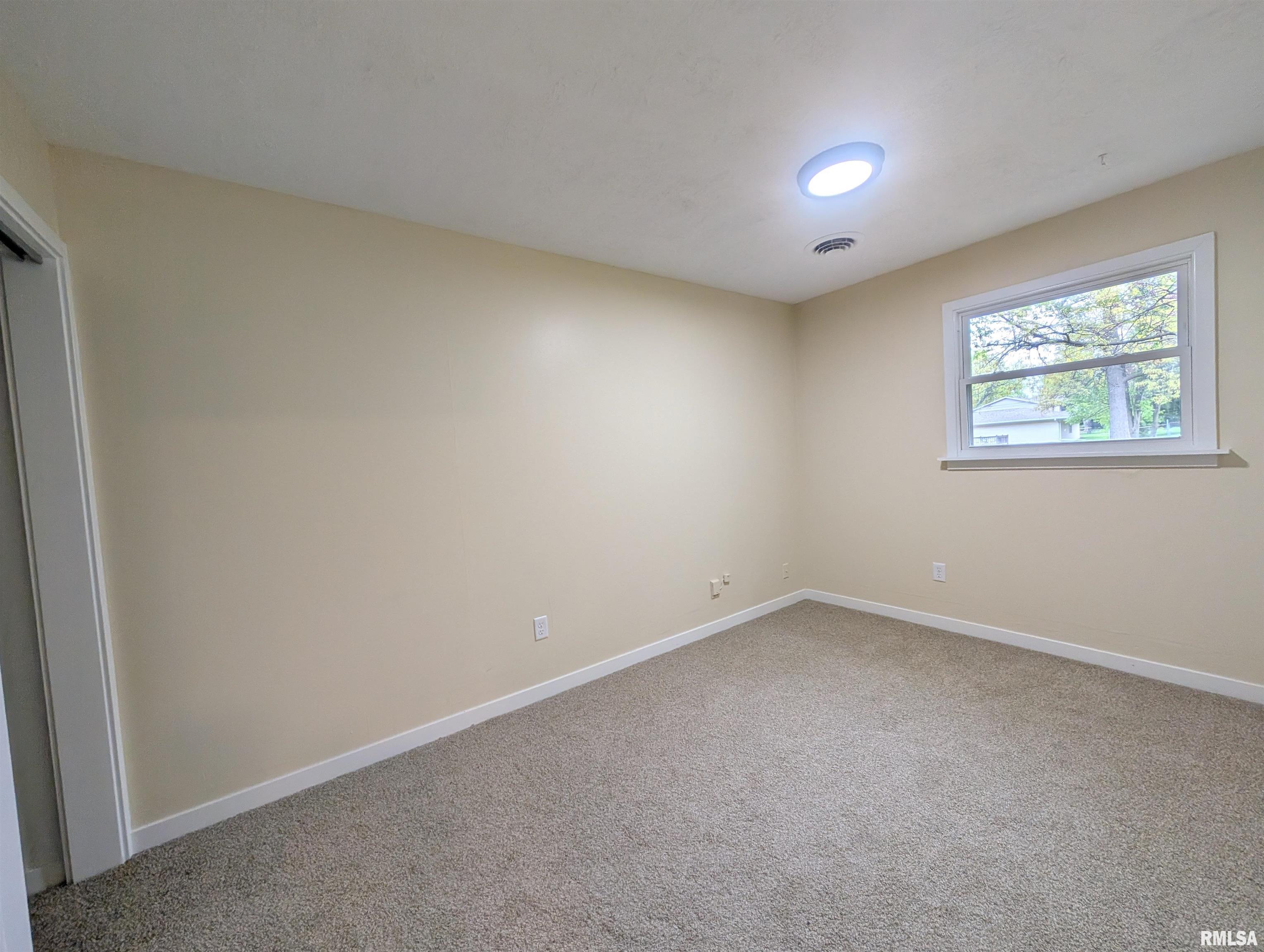 205 James Parkway, Washington, Illinois image 16