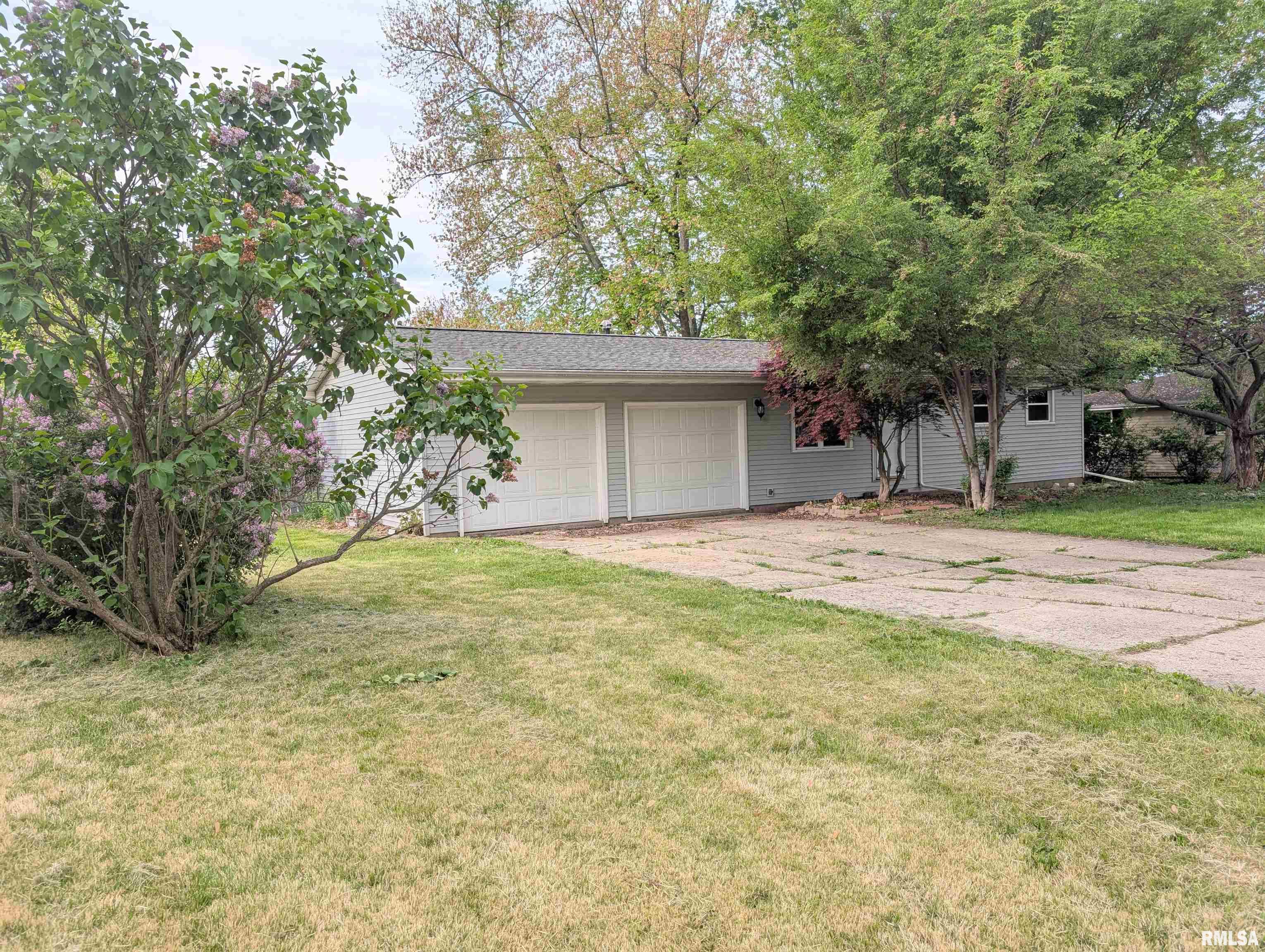 205 James Parkway, Washington, Illinois image 3