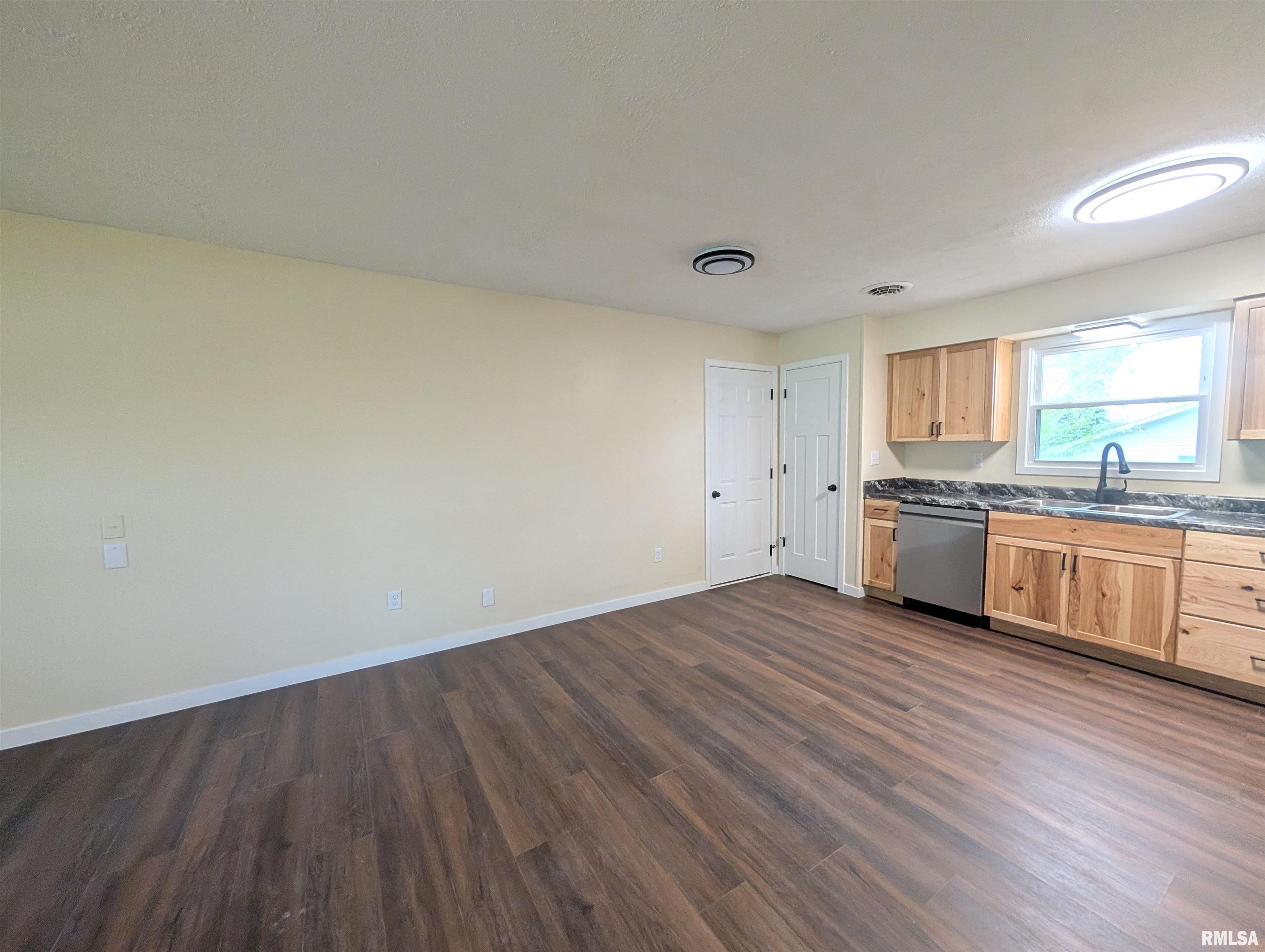 205 James Parkway, Washington, Illinois image 10