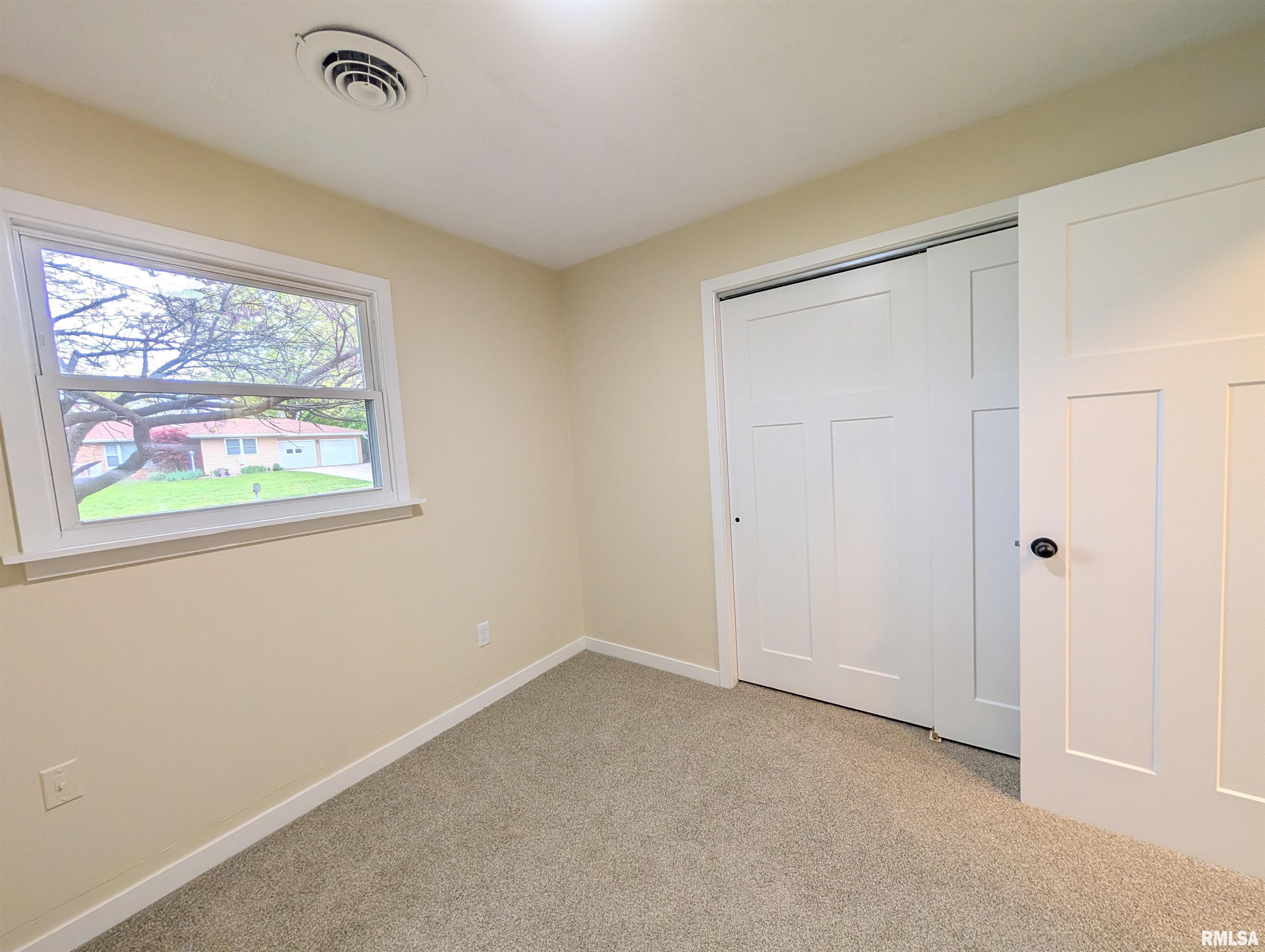 205 James Parkway, Washington, Illinois image 15