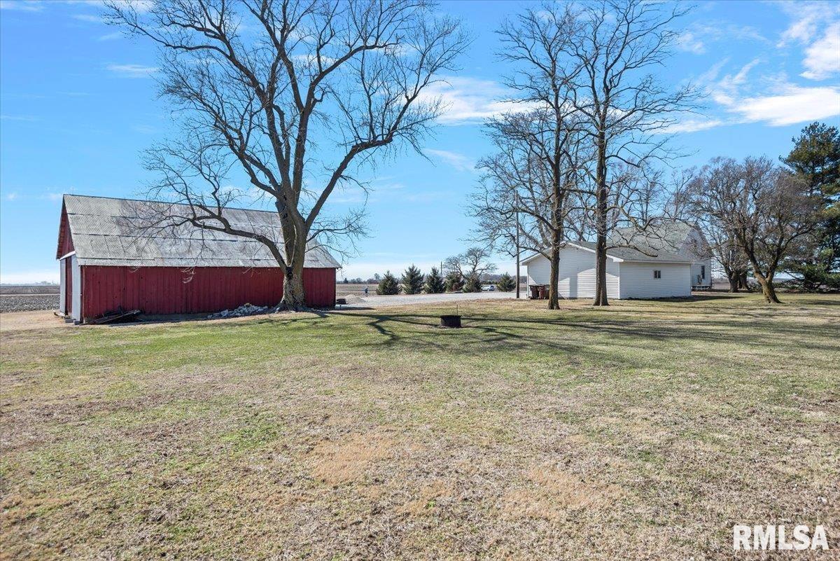 410 N 1600 E Road, Pana, Illinois image 39