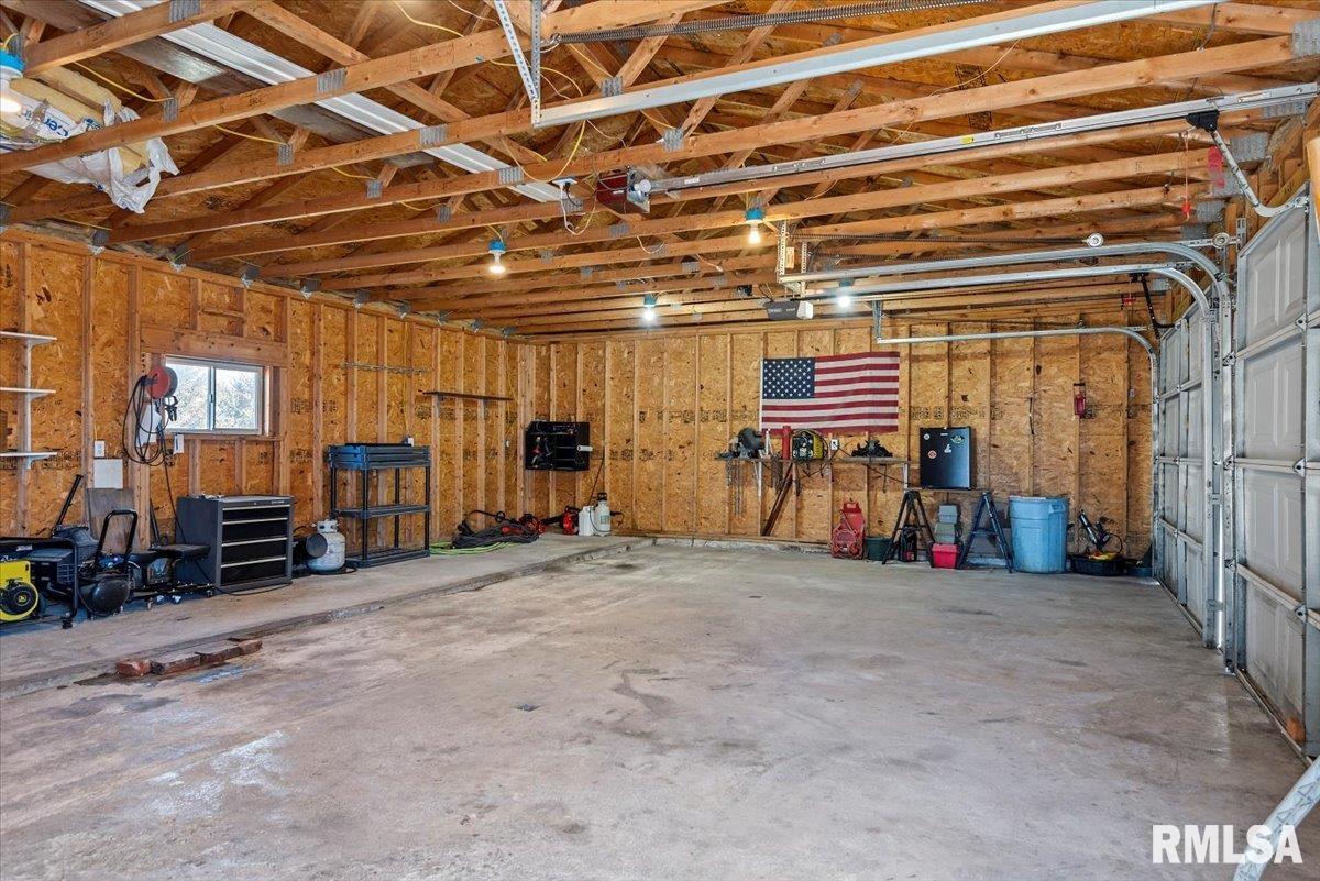 410 N 1600 E Road, Pana, Illinois image 31