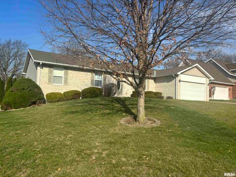 Homes For Sale - 2411 Wintergreen Drive<br/> Adams County, Quincy, IL 62305