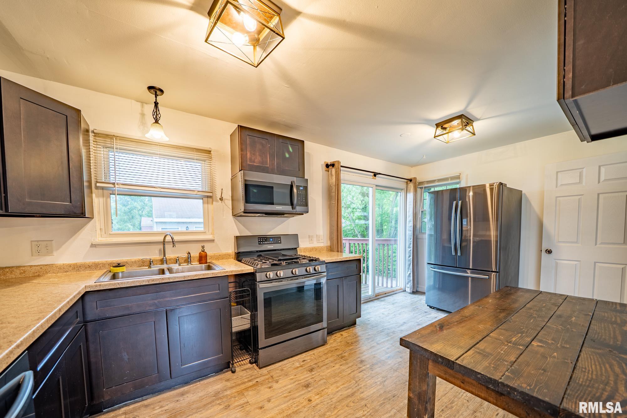 12905 W Center Street, Hanna City, Illinois image 8