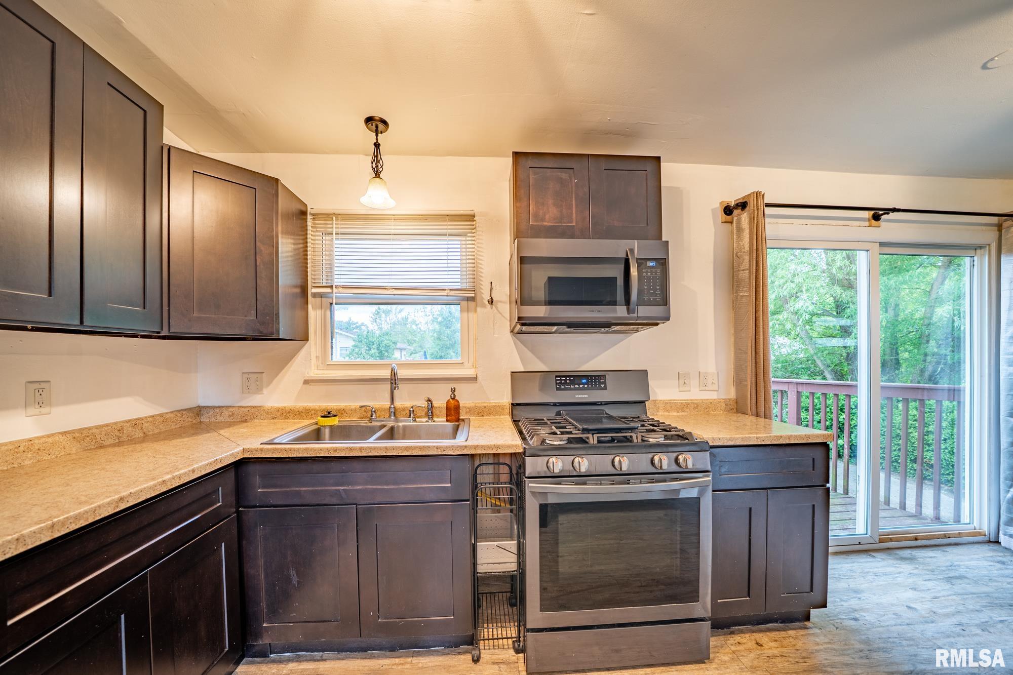 12905 W Center Street, Hanna City, Illinois image 12