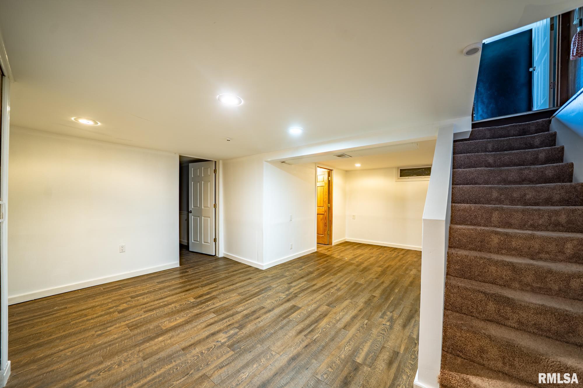 12905 W Center Street, Hanna City, Illinois image 33